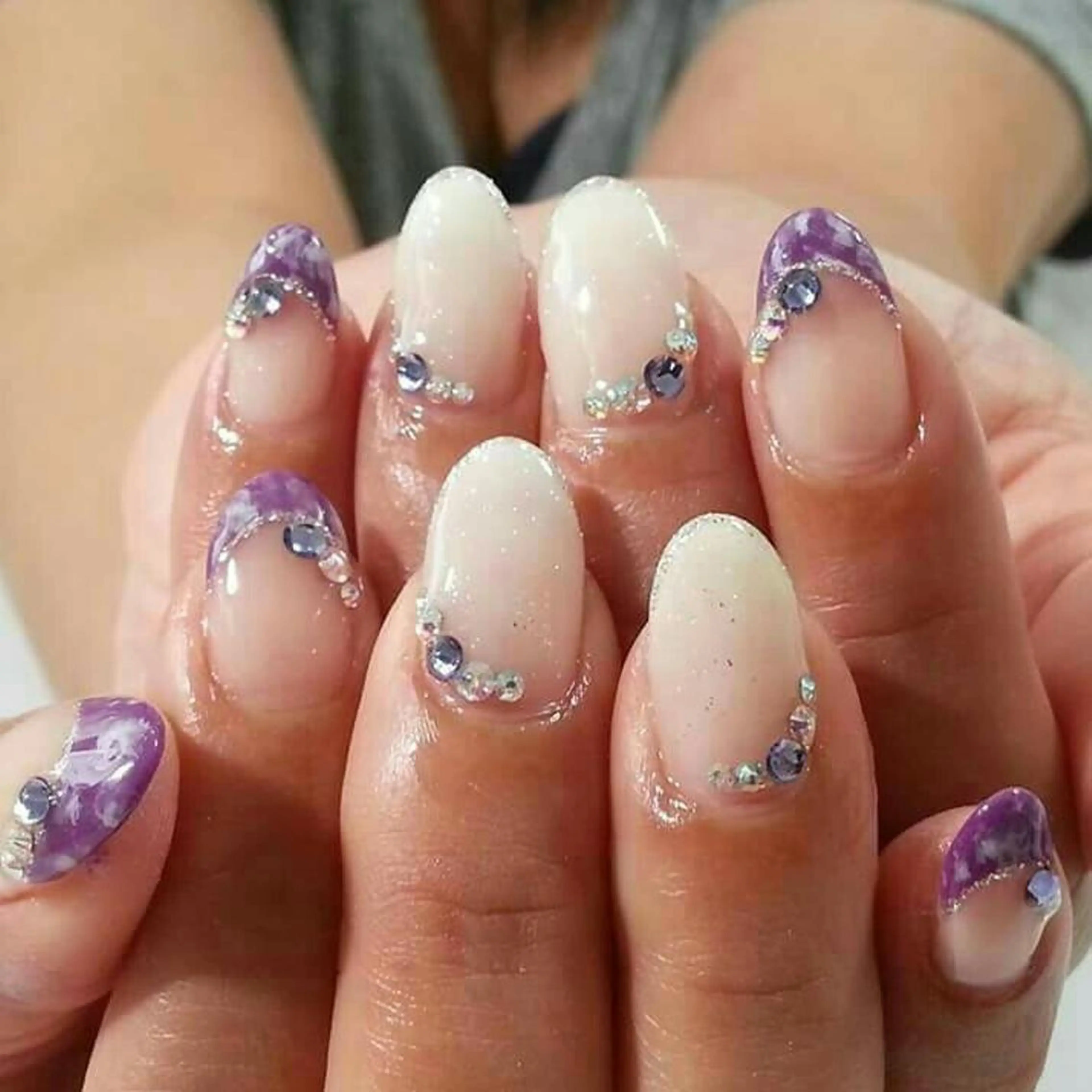 ネイル 大理石ネイル(マーブル) 荒木 莉奈のネイルデザイン