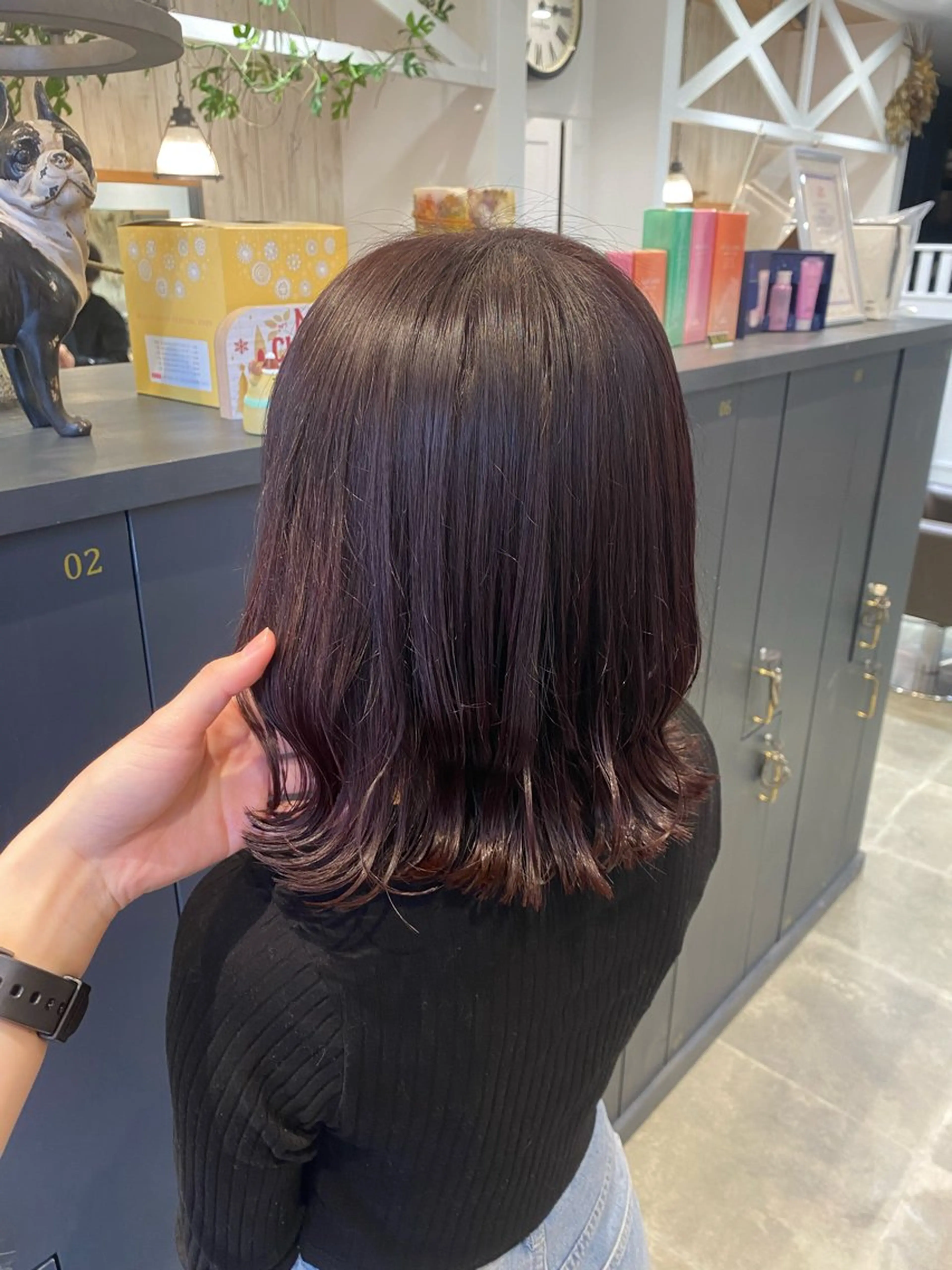 ミディアム カラー ボルドーカラー くびれヘア カット ヘアカラー 柴田 枝利子のヘアスタイル