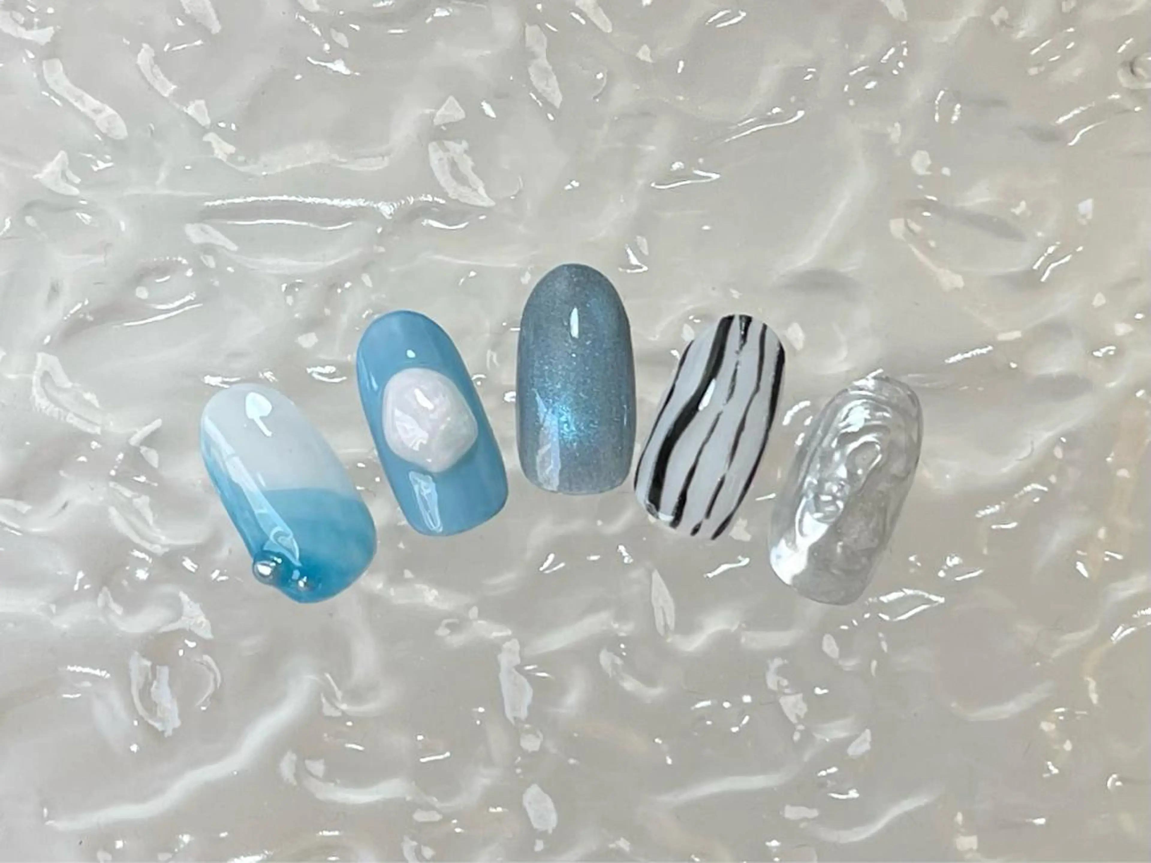 ネイル アートネイル ジェルネイル ニュアンスネイル オフィスネイル シンプルネイル ハンドネイル kinjo yuaのネイルデザイン