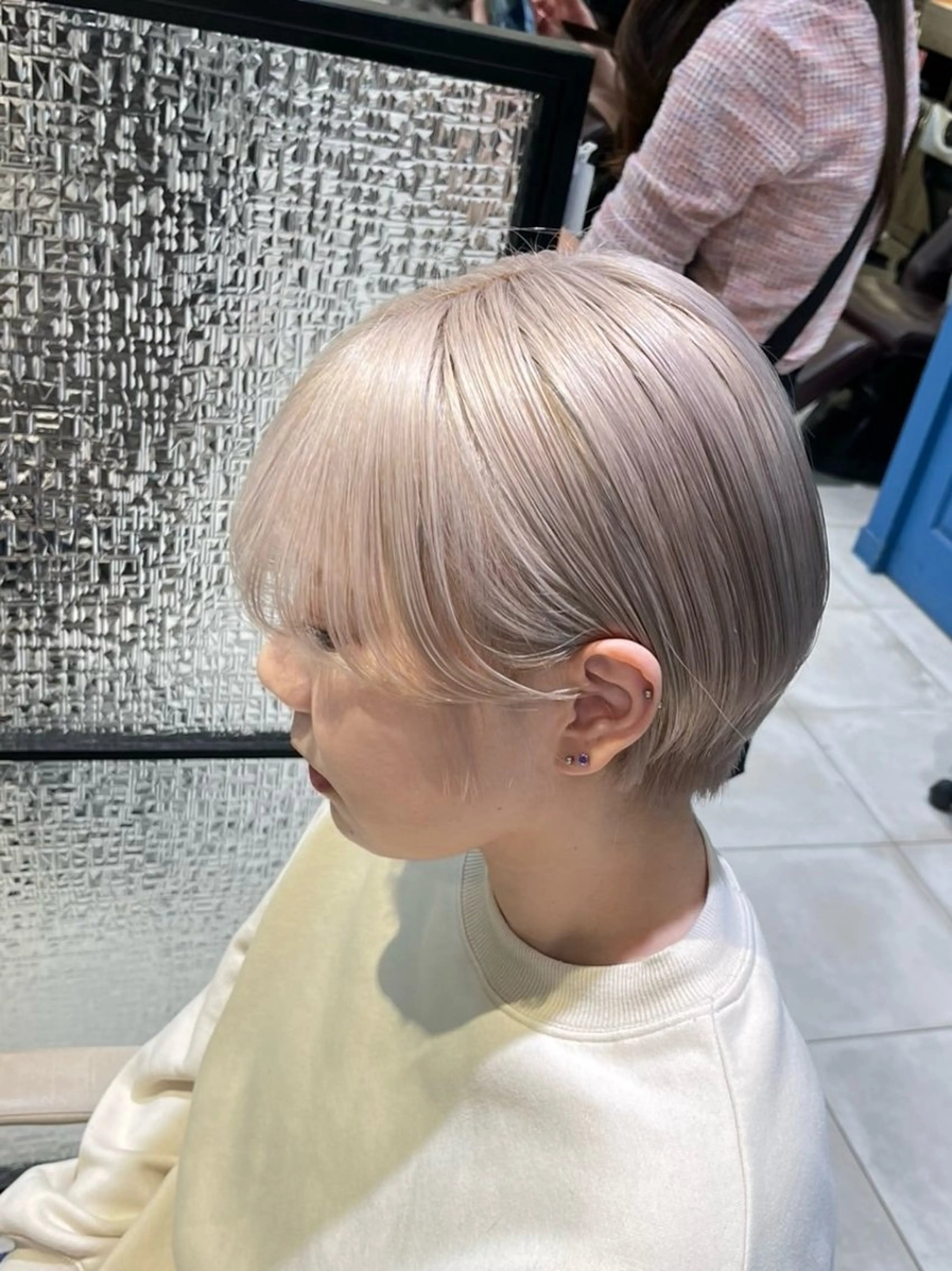 ショート カラー ヘアカラー 吉原葵/ハイトーン /インナーカラーのヘアスタイル