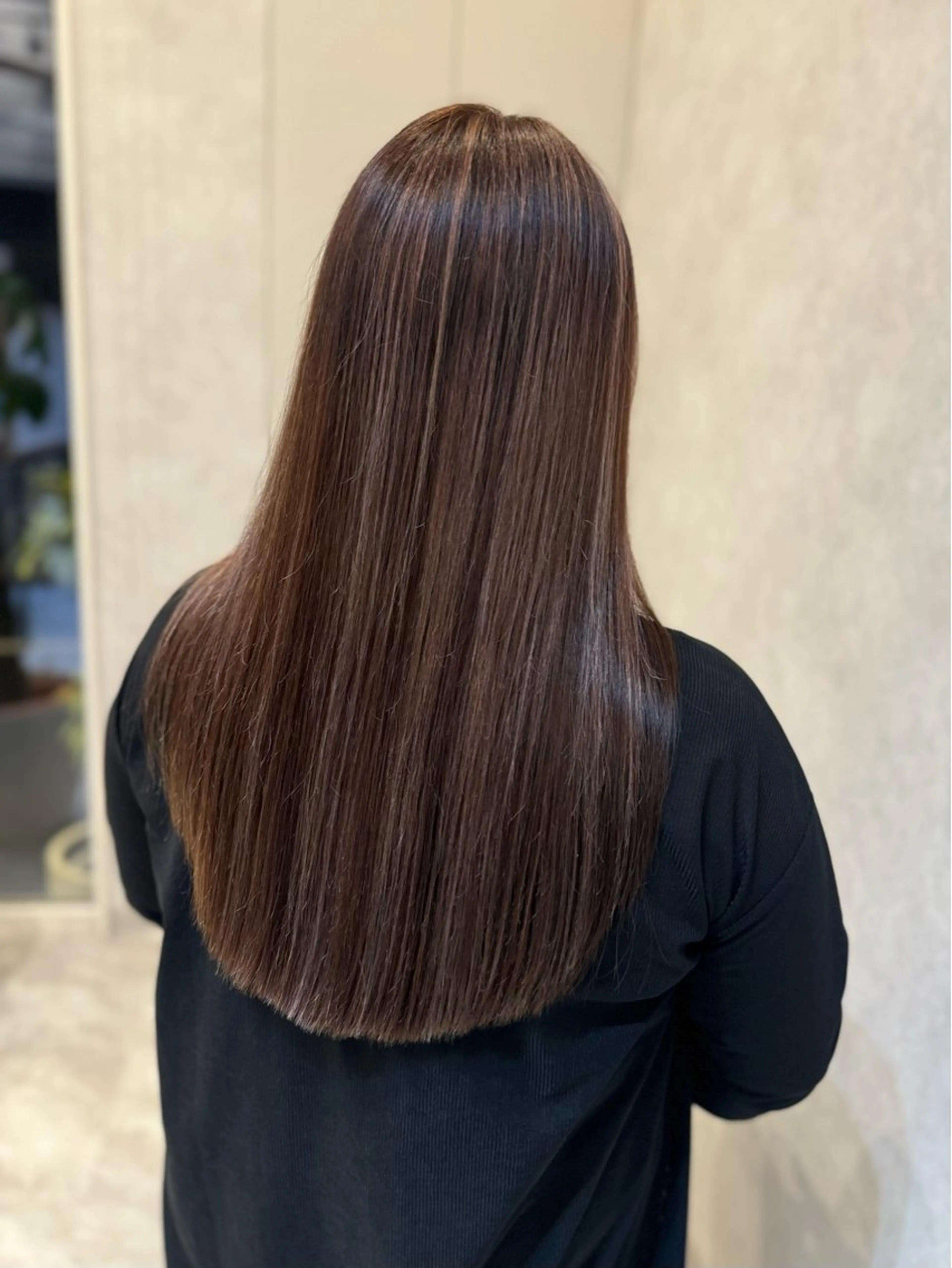 ロング カラー ハイライトカラー イルミナカラー ハイライト ヘアカラー YUKA .のヘアスタイル
