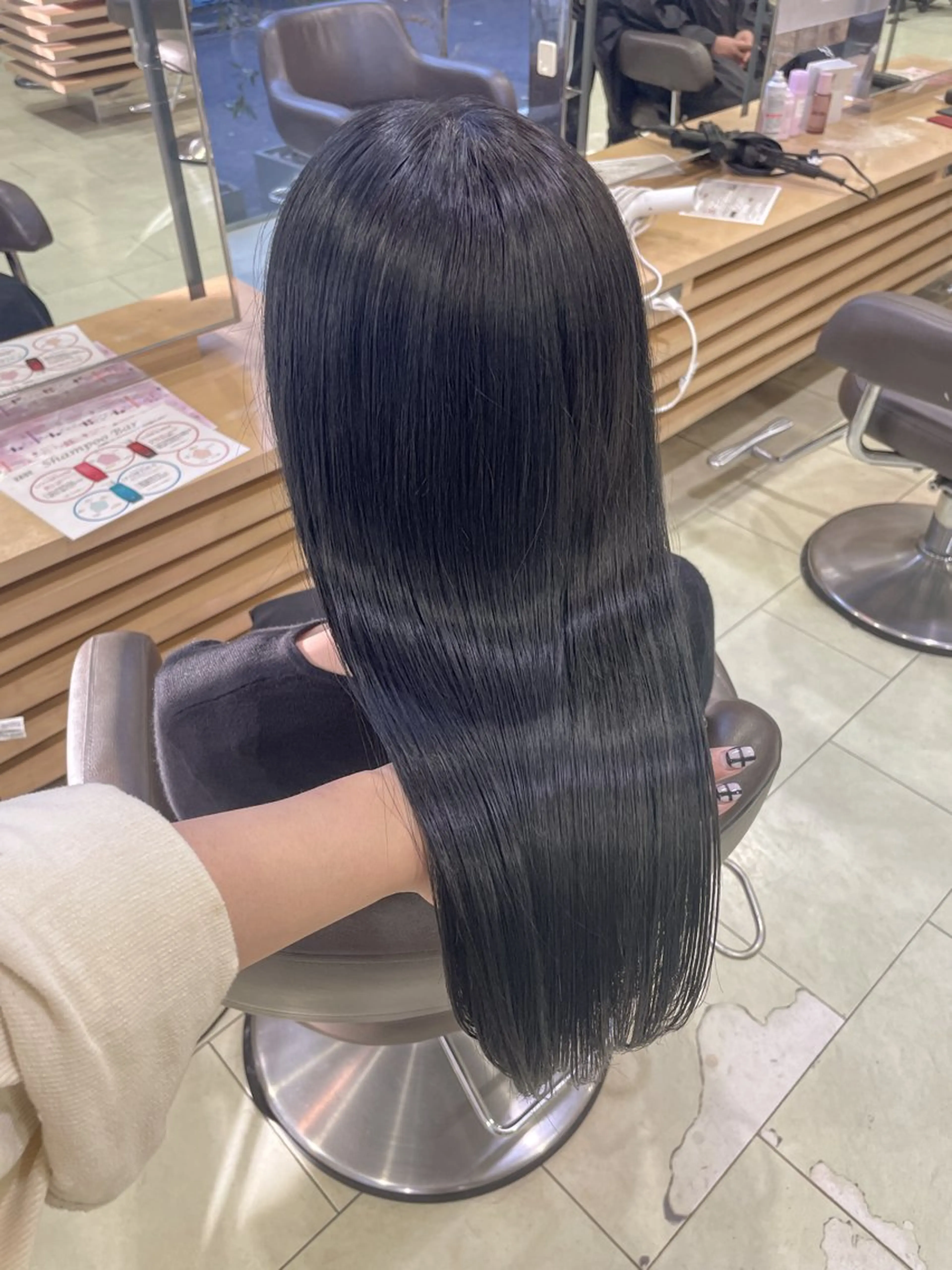 セミロング カラー ヘアカラー トリートメント cut/nail ▫️イチカ🌻のネイルデザイン