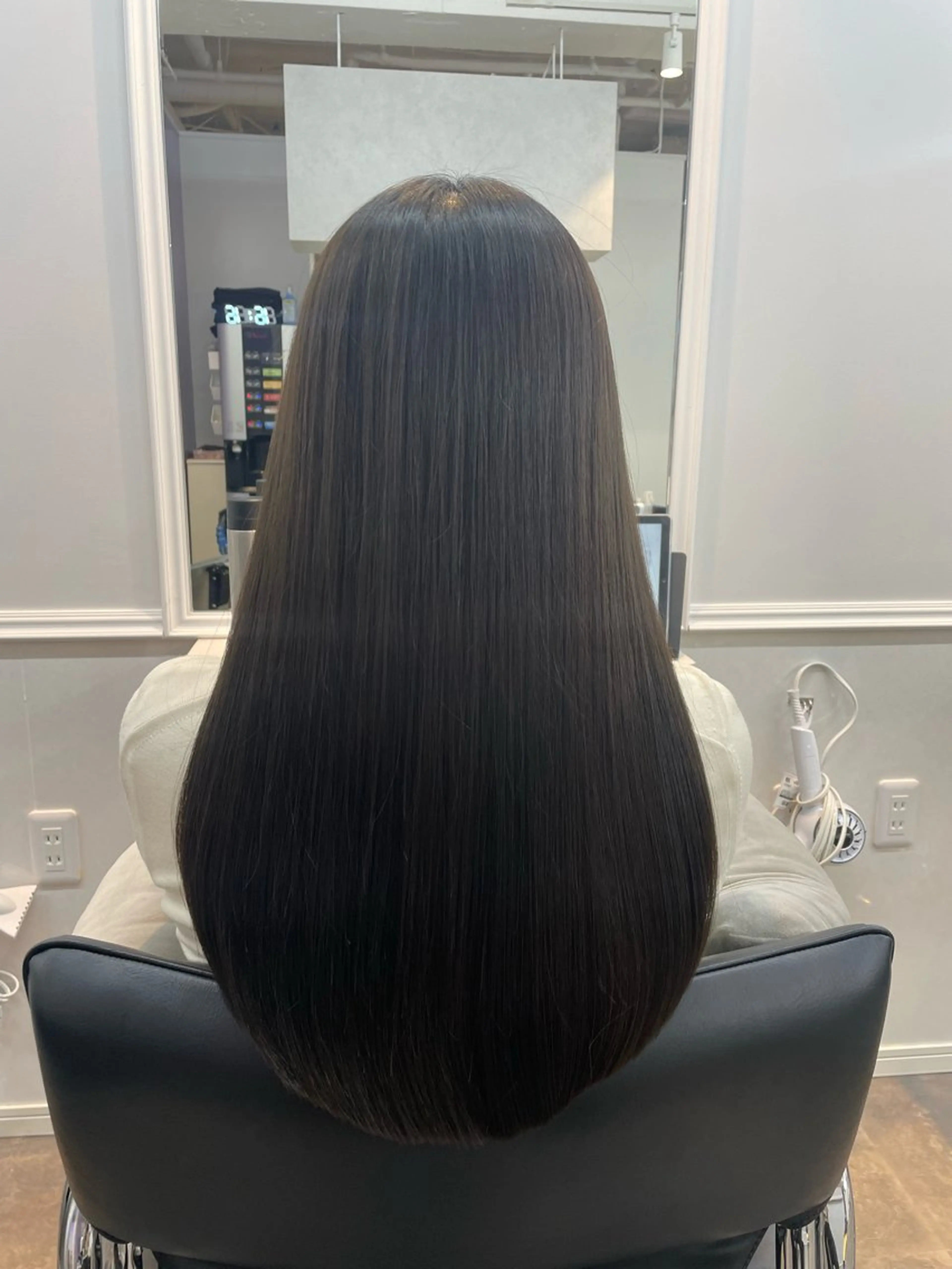 ロング ナカムラ イヅミのヘアスタイル