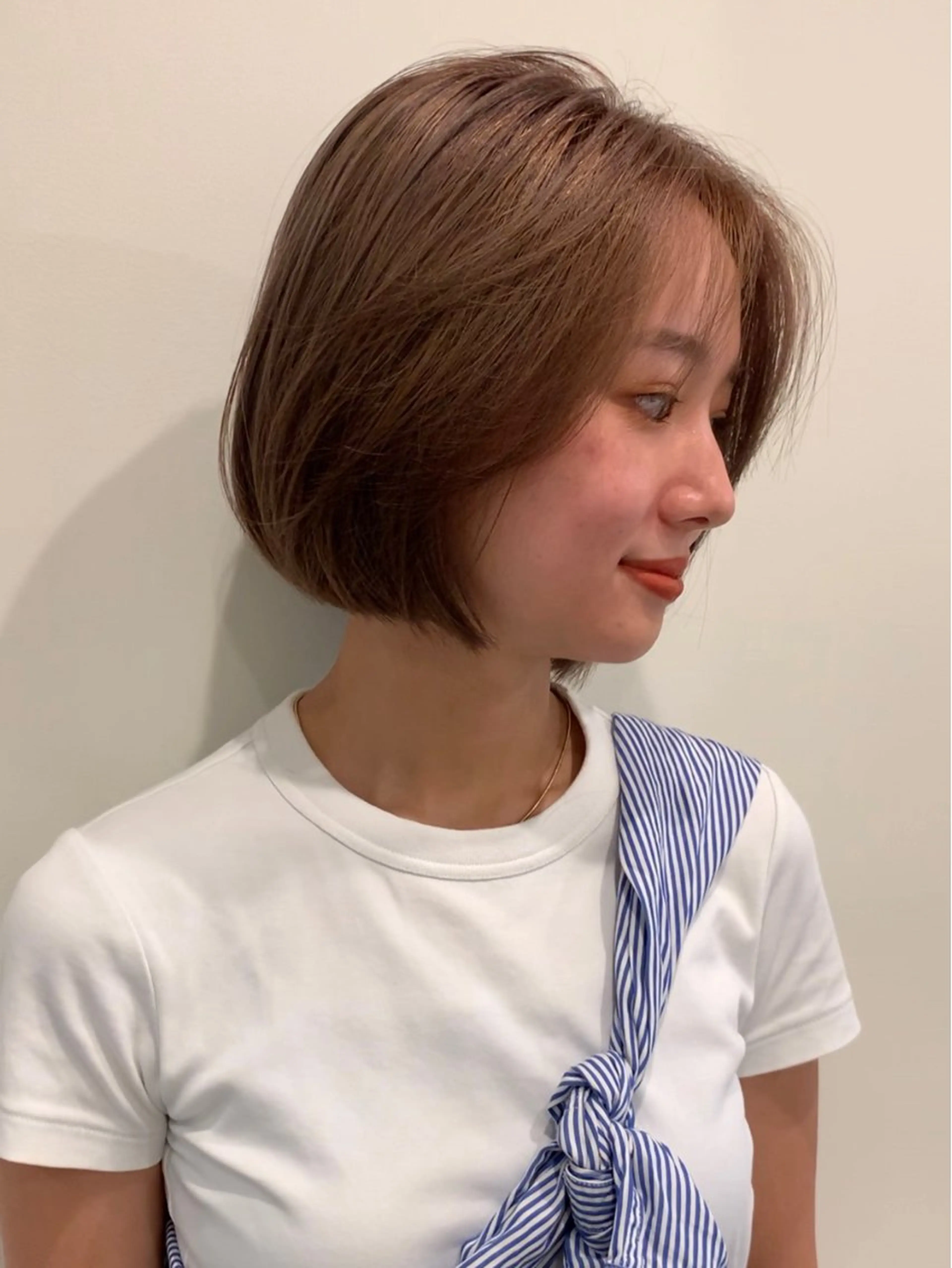 ミディアム カラー ベージュカラー ボブ カット ヘアカラー トリートメント 落合希 Olivebeigeのヘアスタイル