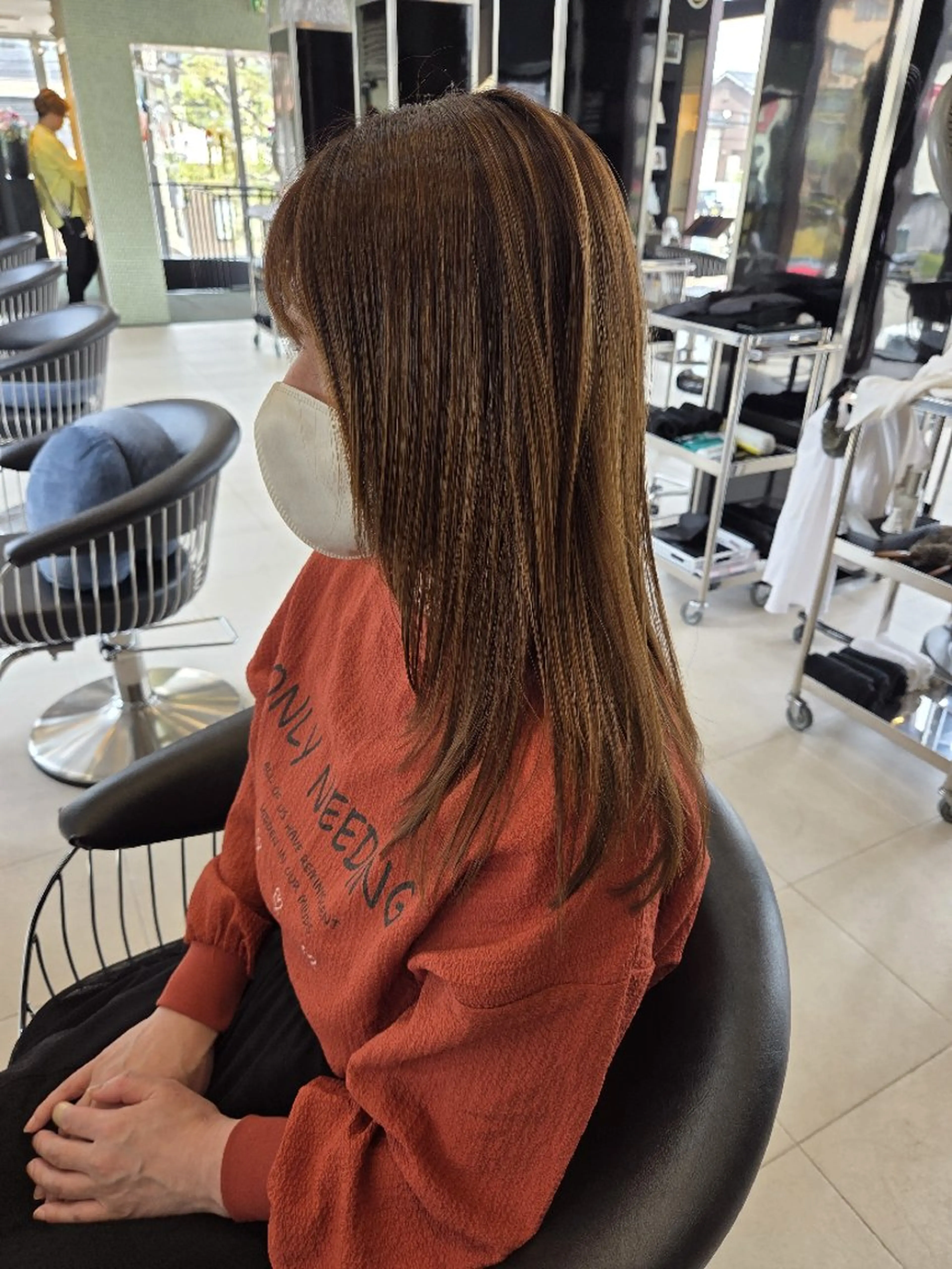 ロング レイヤーカット ロング 宮西 龍心のヘアスタイル