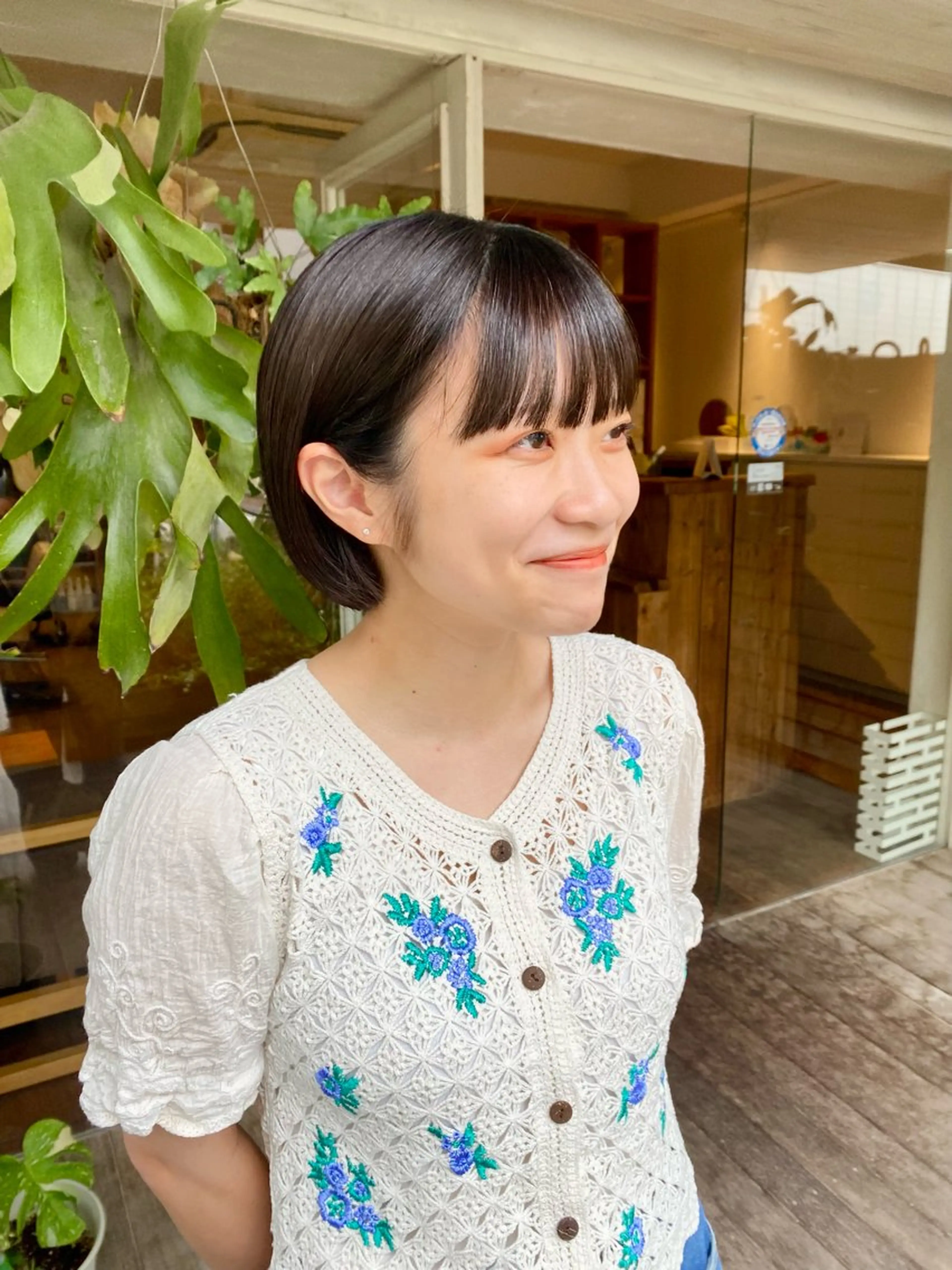 ショート カラー BELLA阿部野 TOMOMIのヘアスタイル