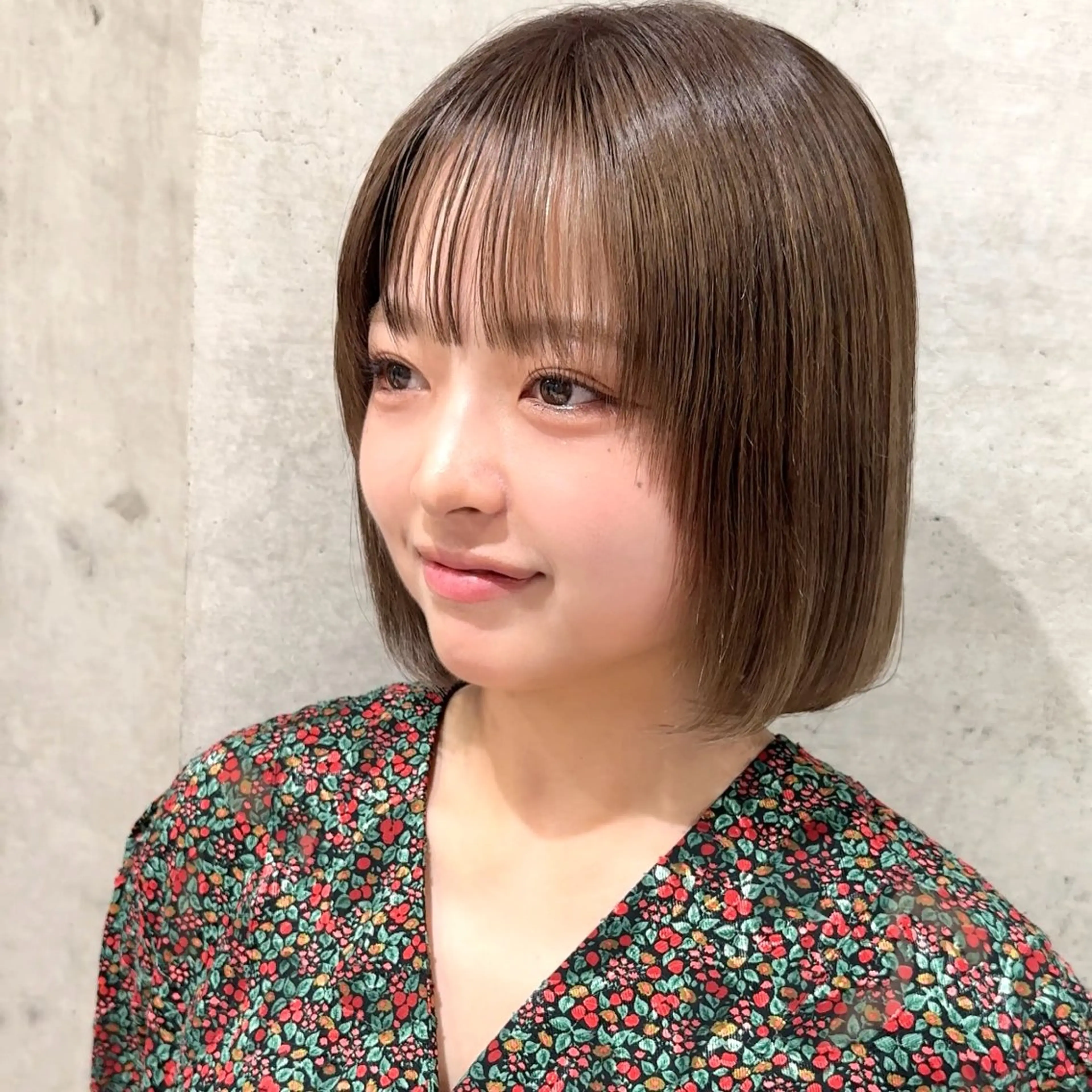 ショート カラー ボブ 髪質改善 似合わせカット 縮毛矯正 畔上 尚也のヘアスタイル