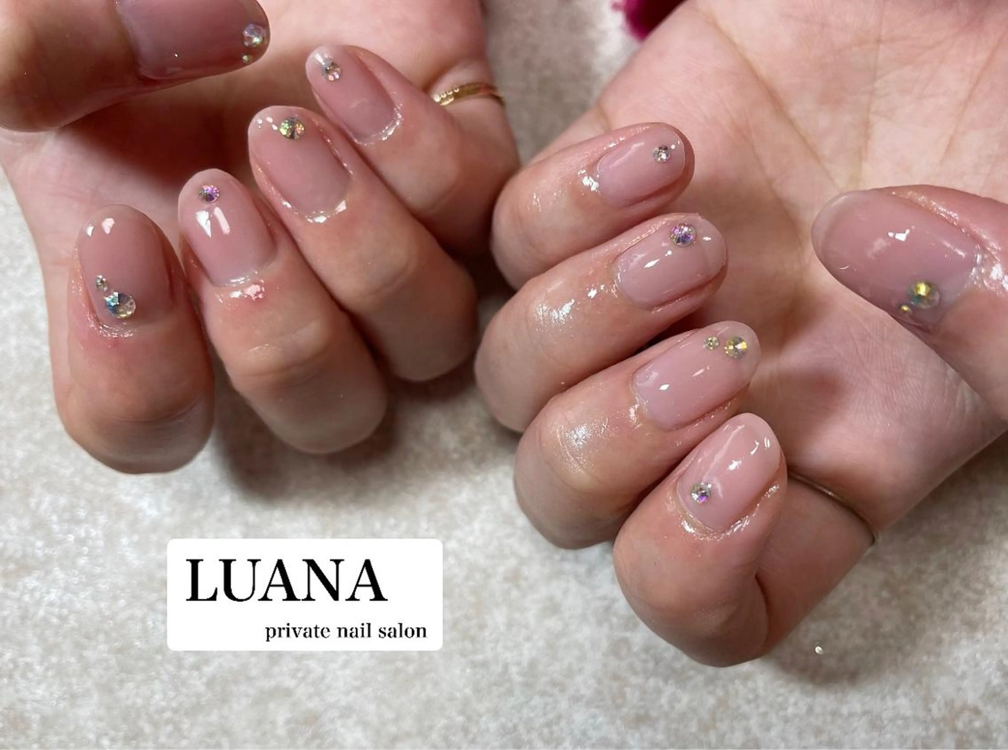 ネイル ドット フラワーネイル フレンチネイル ガラスフレンチ マットネイル ルアナ プライベートサロンのネイルデザイン