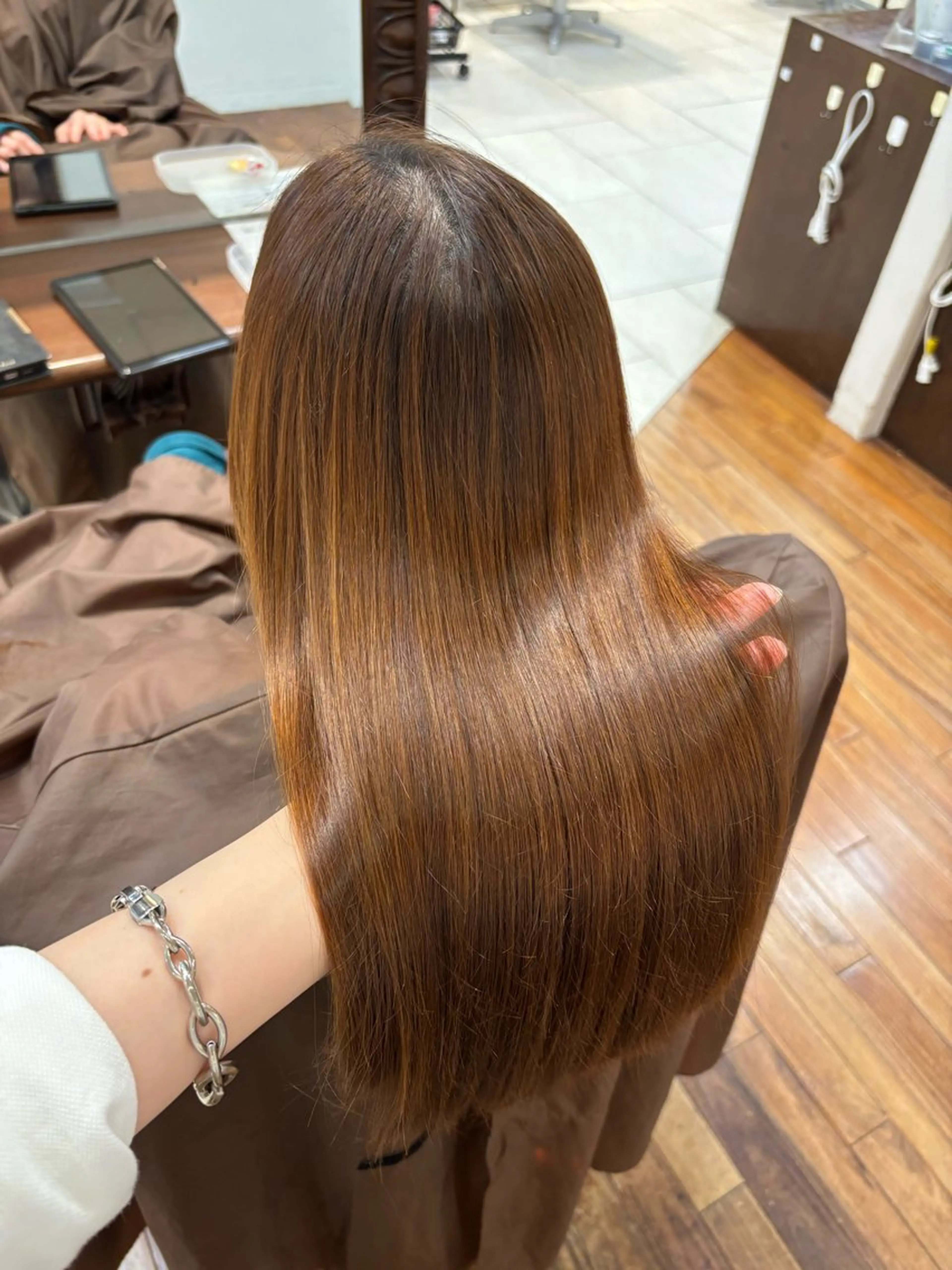 セミロング カラー 髪質改善 カット ヘアカラー トリートメント スタイリスト🌿 熊川愛理/髪質改善のヘアスタイル