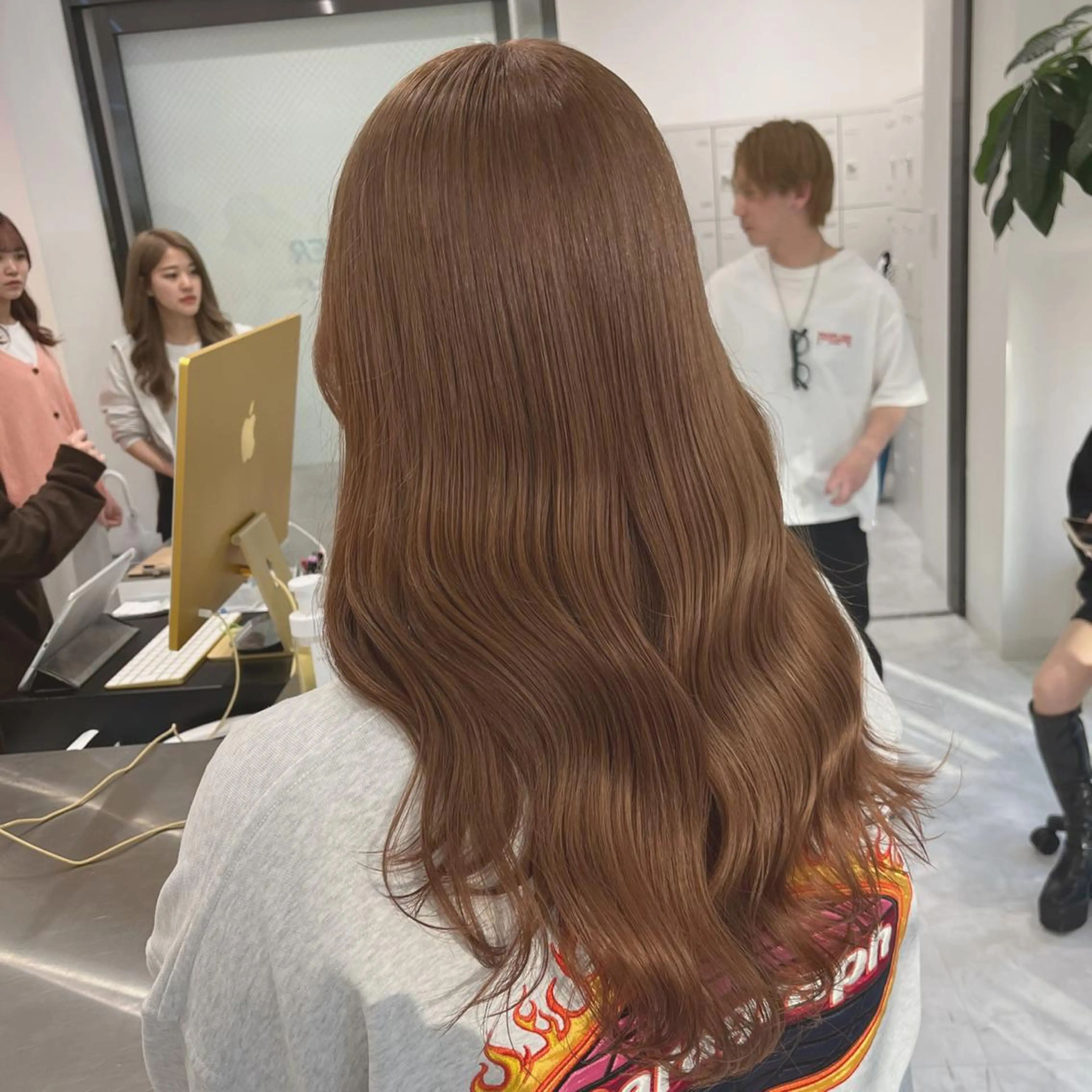 ロング カラー ヘアアレンジ ヘアカラー トレンドレイヤー No.1/KOHEIのヘアスタイル