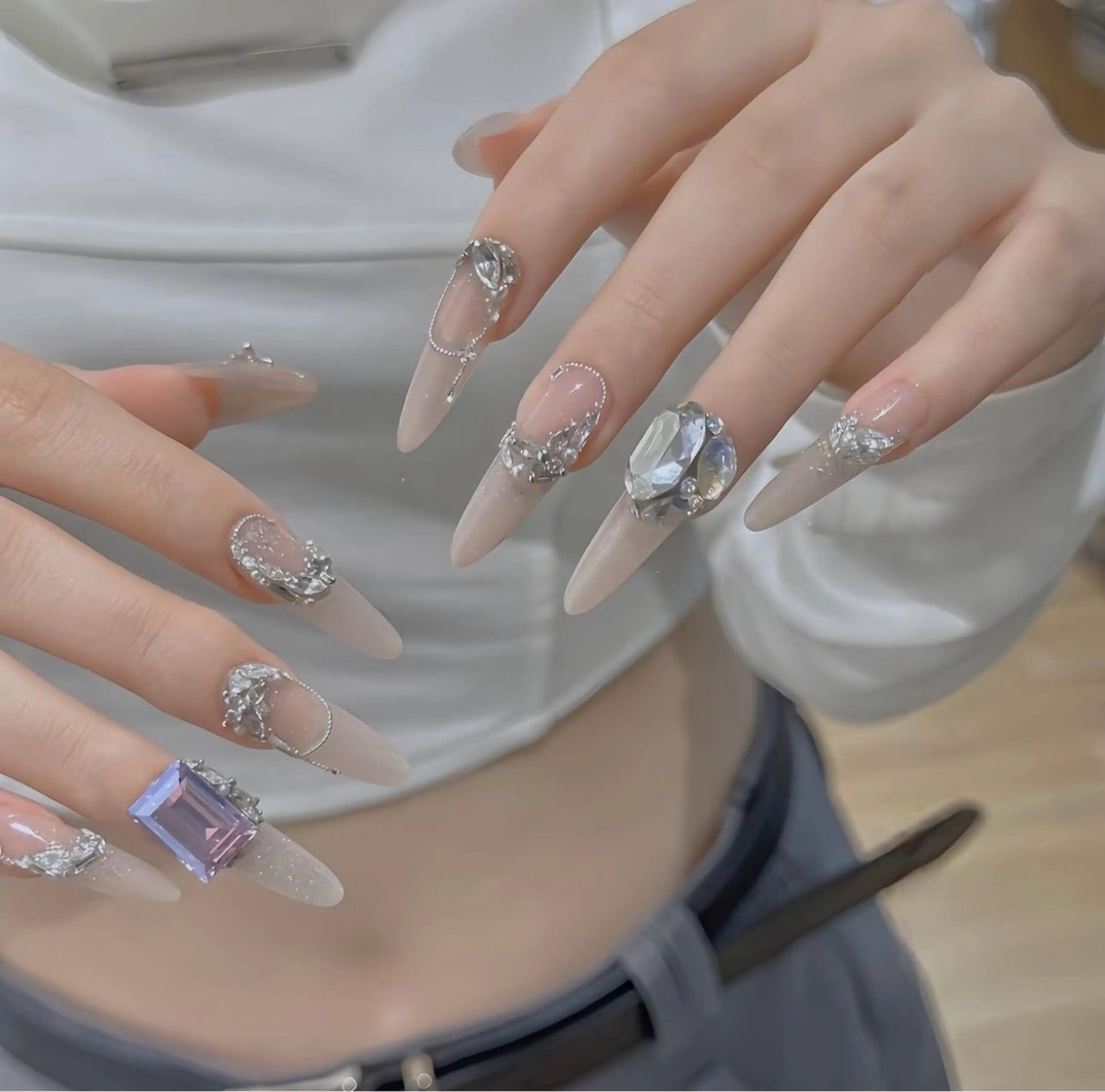 ネイル アートネイル オーロラネイル ブルー チークネイル フットネイル ハンドネイル NAILS168 新大久保店のネイルデザイン