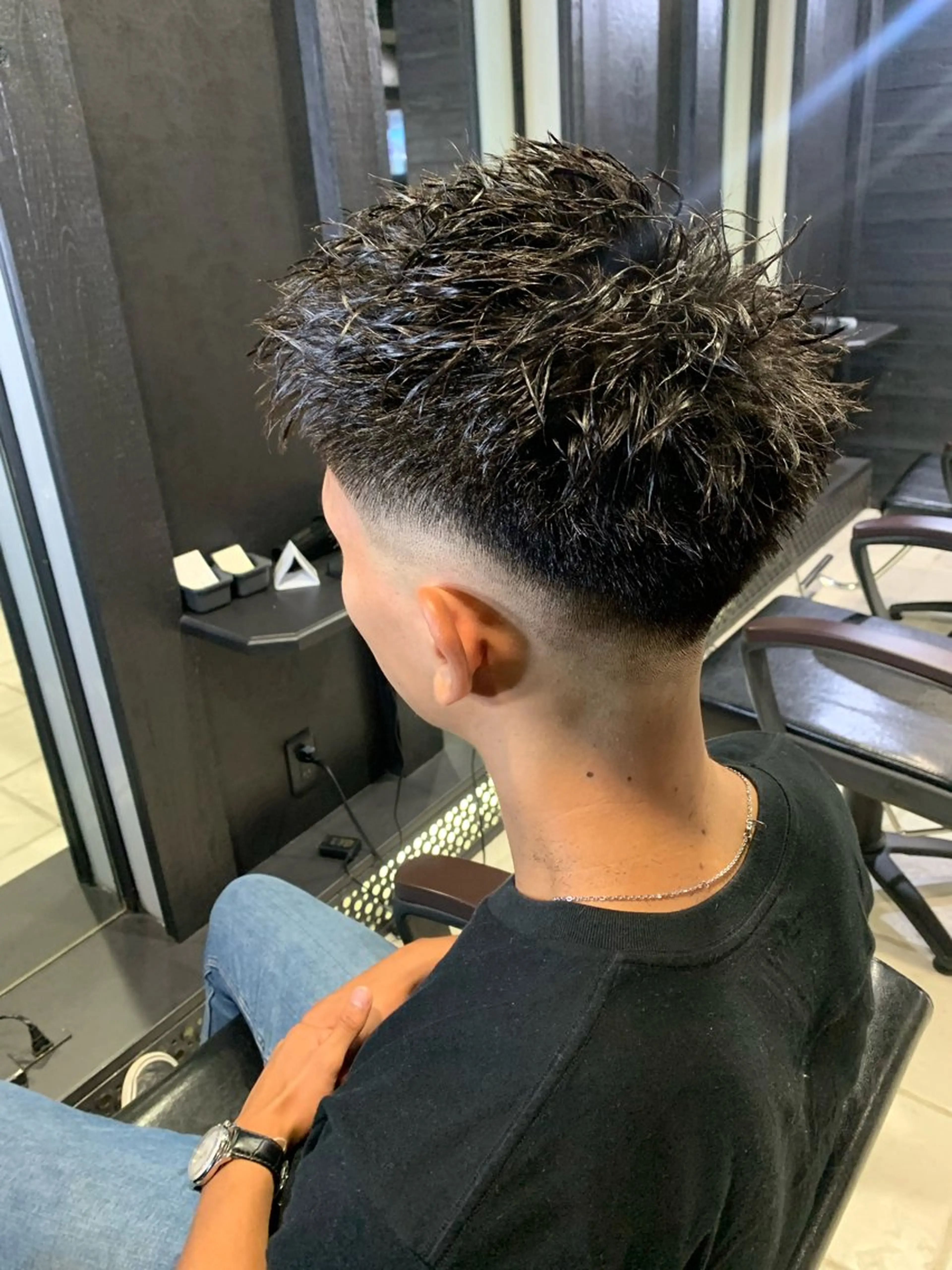 ショート メンズ フェードカット スキンフェード カット ヘッドスパ ヘアセット メンズパーマ/難波/ 心斎橋　室園亮佑のヘアスタイル