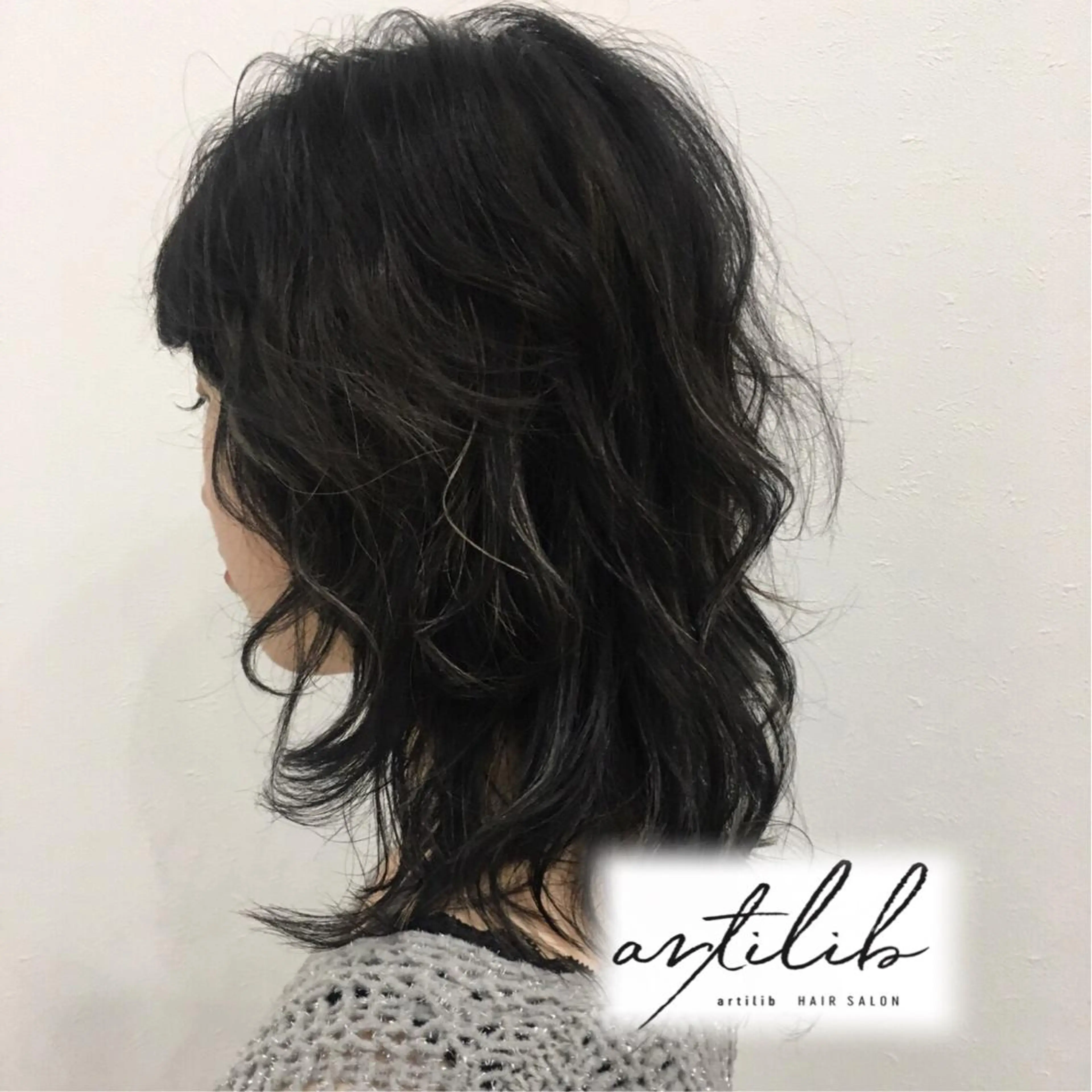 ミディアム カラー ヘアアレンジ 切りっぱなしボブ ショートボブ アディクシーカラー アクアカラー 透明感カラー SHO担当髪質改善 東加古川アーティブのヘアスタイル