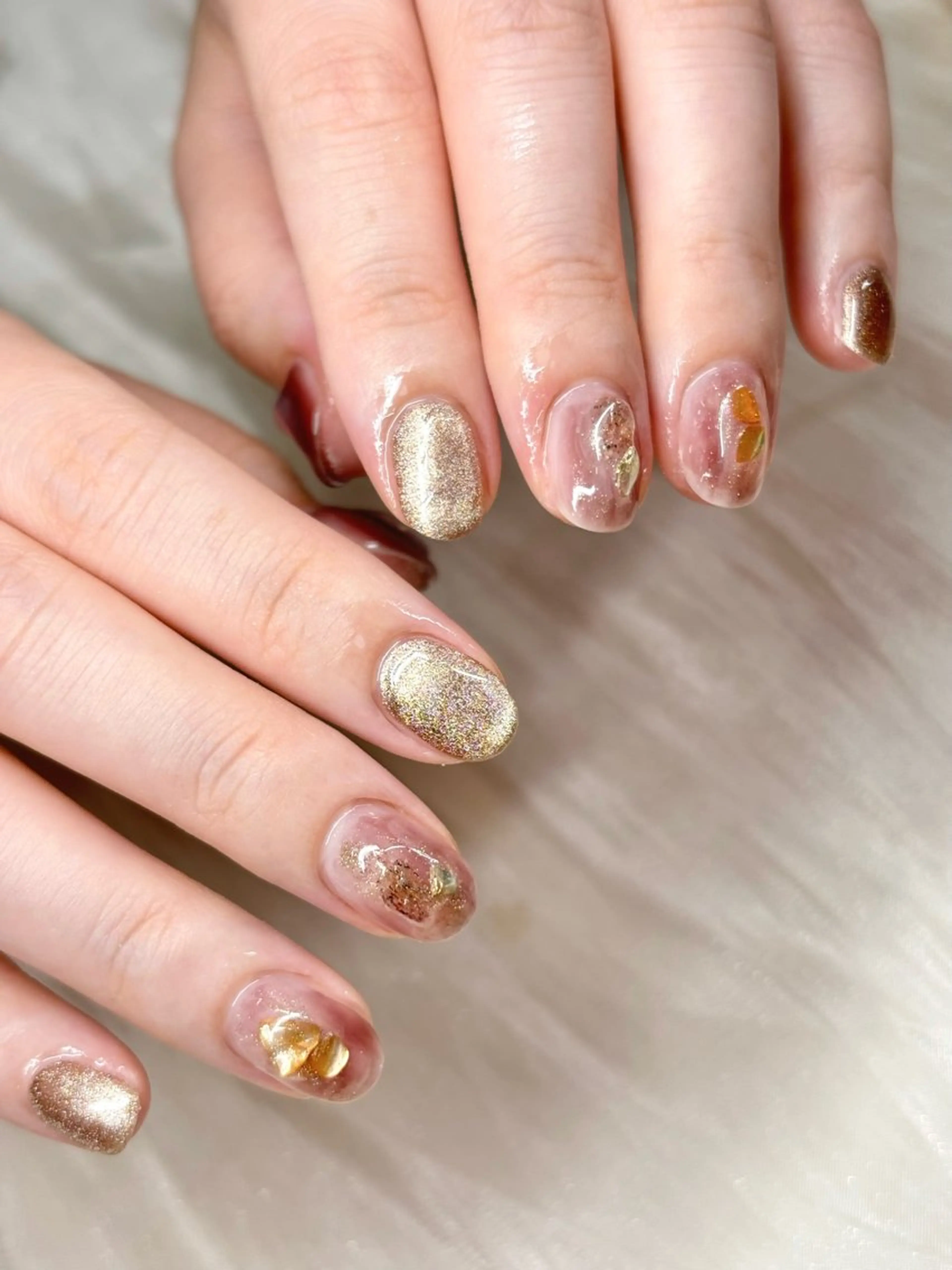 ネイル ブラウン マグネットネイル ニュアンスネイル ETE LUNA NAILのネイルデザイン