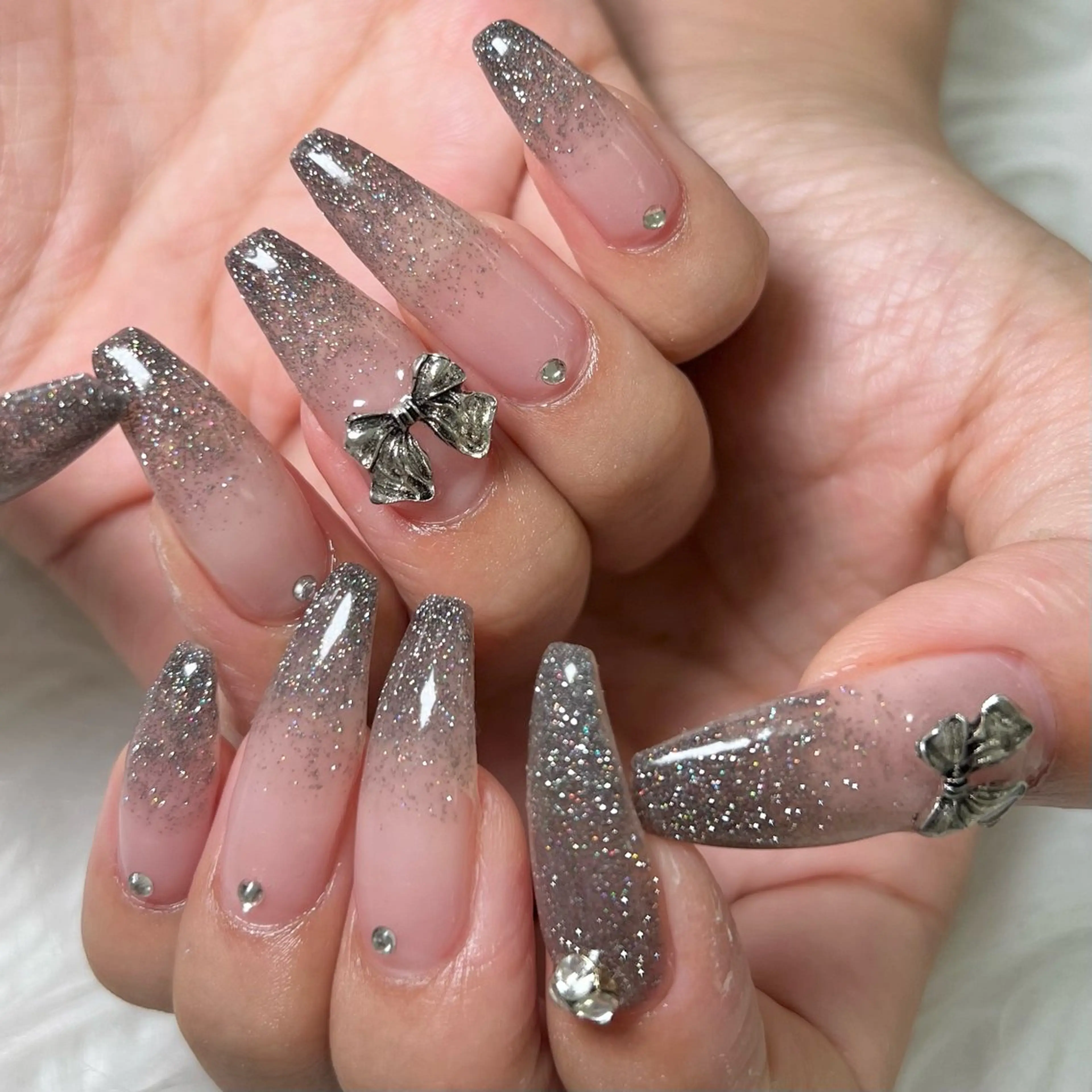 ネイル 韓国ネイル ワンホンネイル ハンドネイル alien girl所属・byul nails ビョルネイルのネイルデザイン