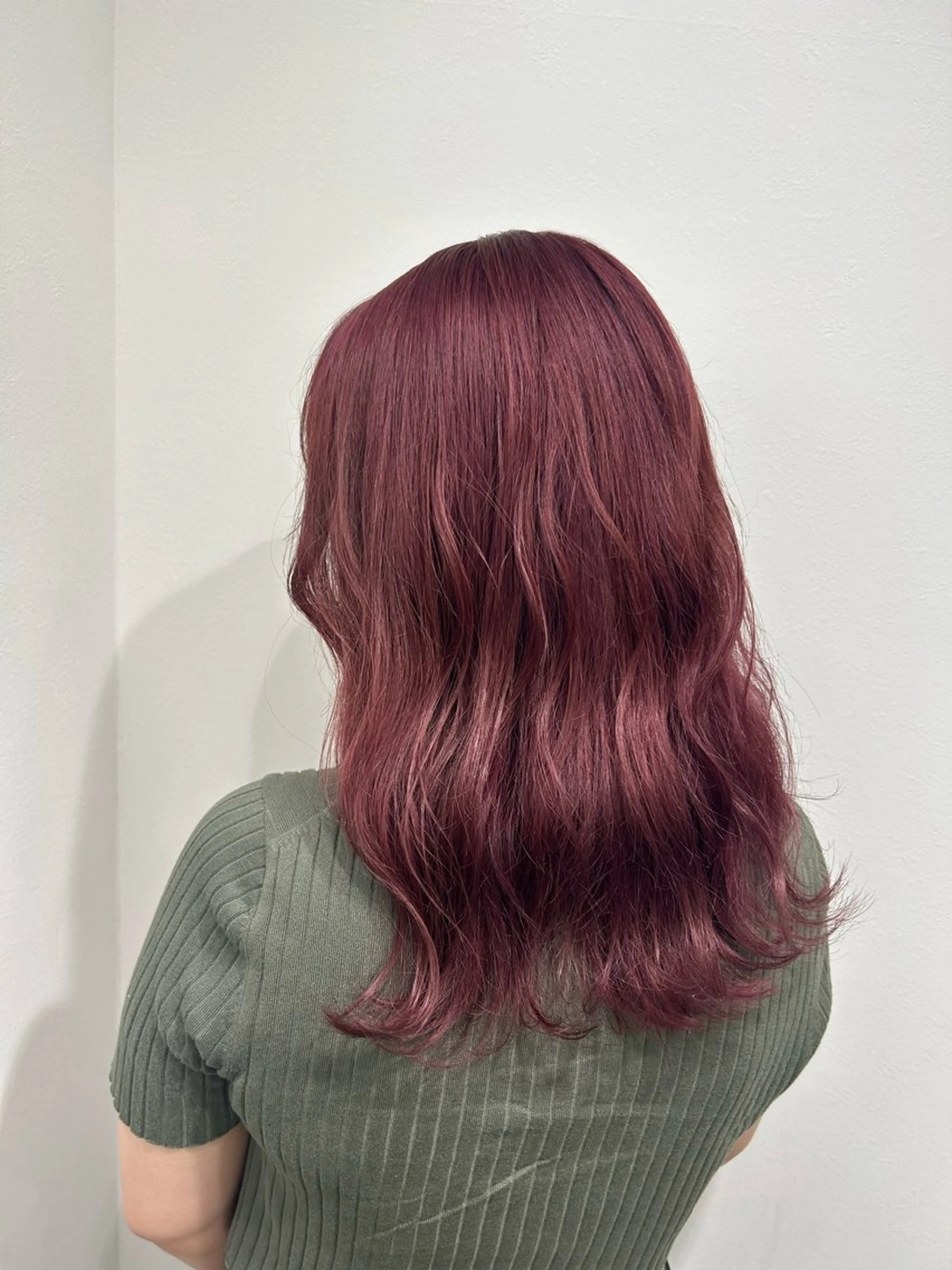 セミロング カラー レイヤー ハイトーン 暖色⭐︎KANAKOのヘアスタイル