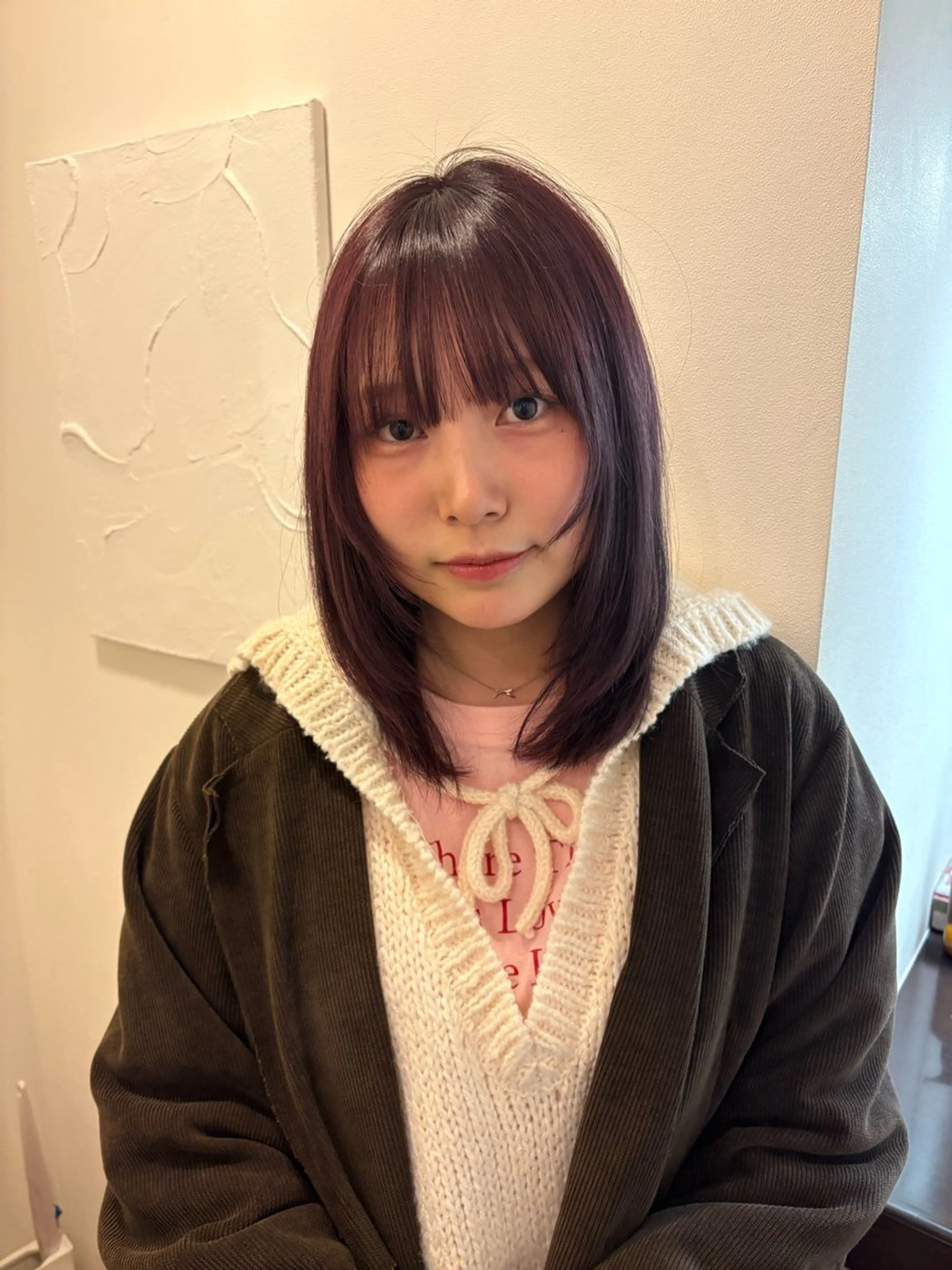 セミロング カラー レッドカラー 顔まわりレイヤー レイヤーカット 峰尾 陽斗のヘアスタイル