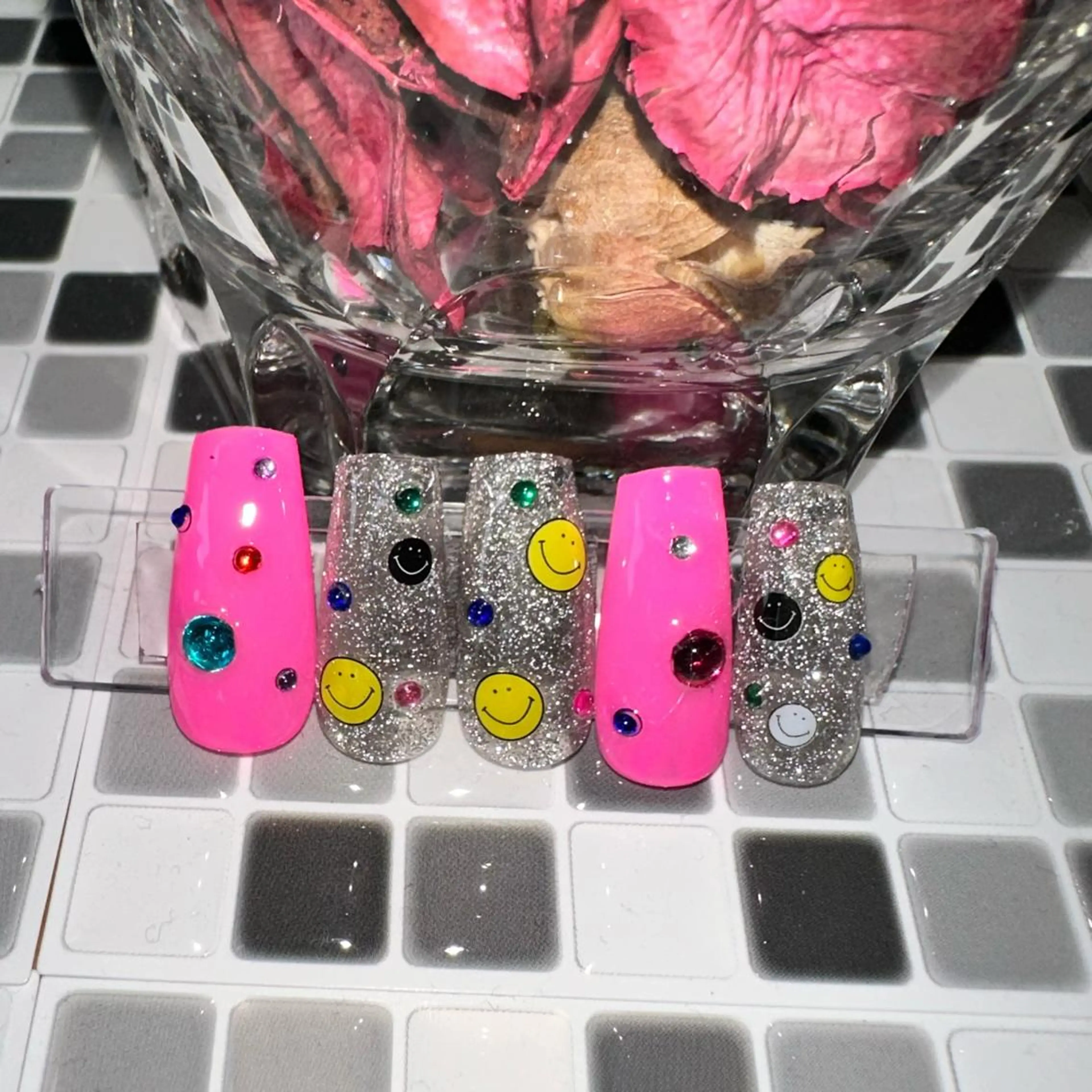 ネイル 新山 聖のネイルデザイン