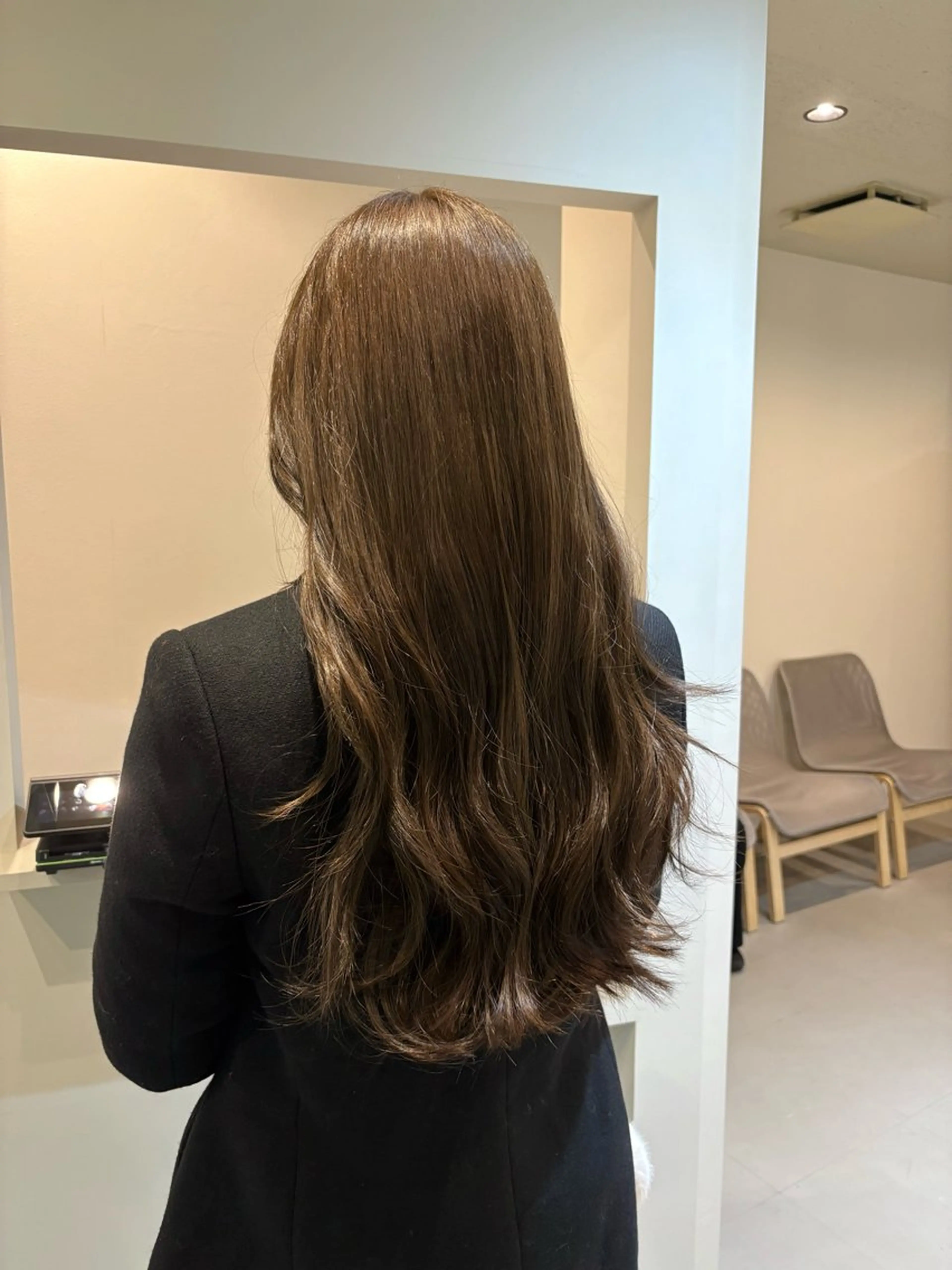 ロング ヘアカラー トリートメント Takane .のヘアスタイル