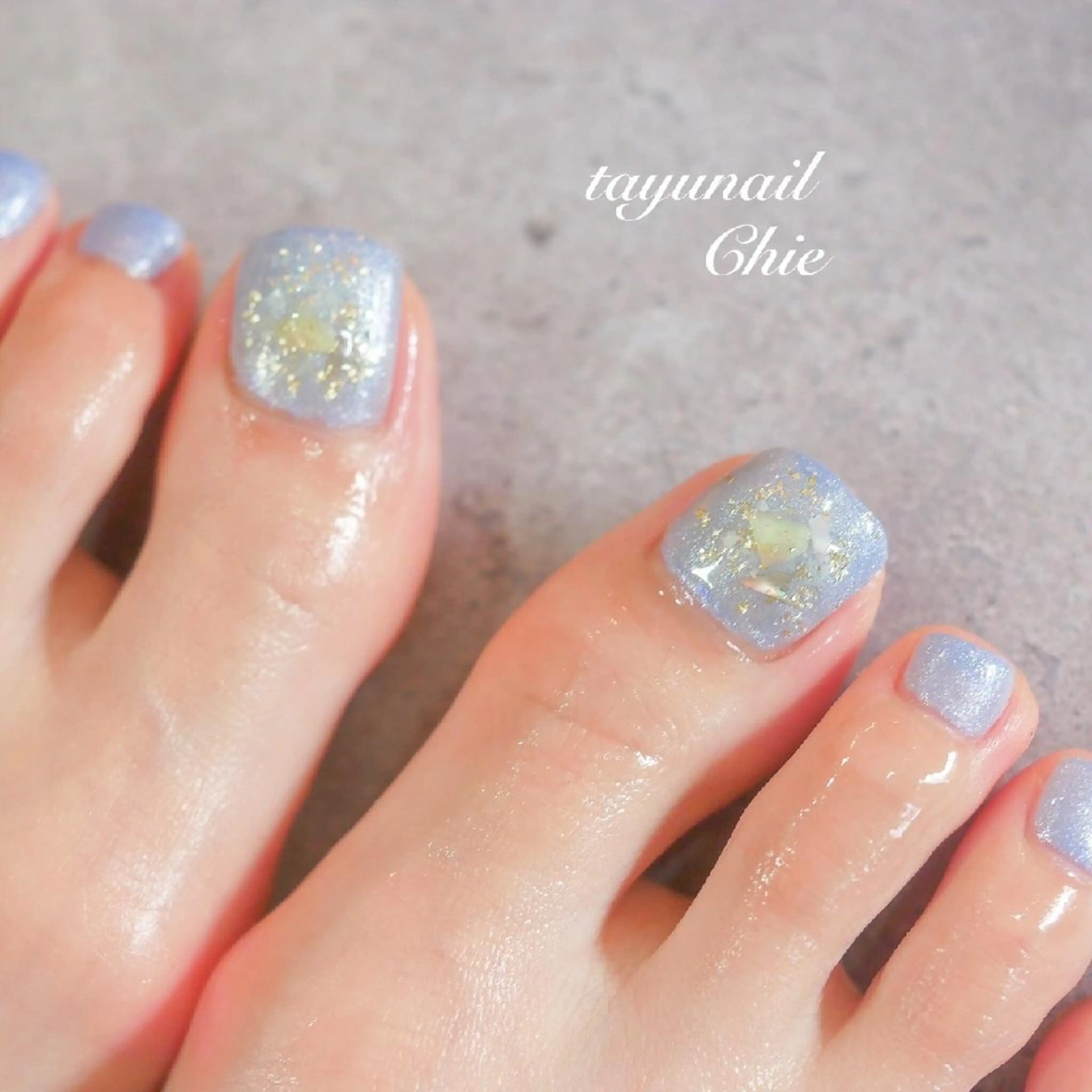 ネイル アートネイル ブルー フットネイル ジェルネイル キラキラネイル ネイルサロン 【たゆnail】のネイルデザイン