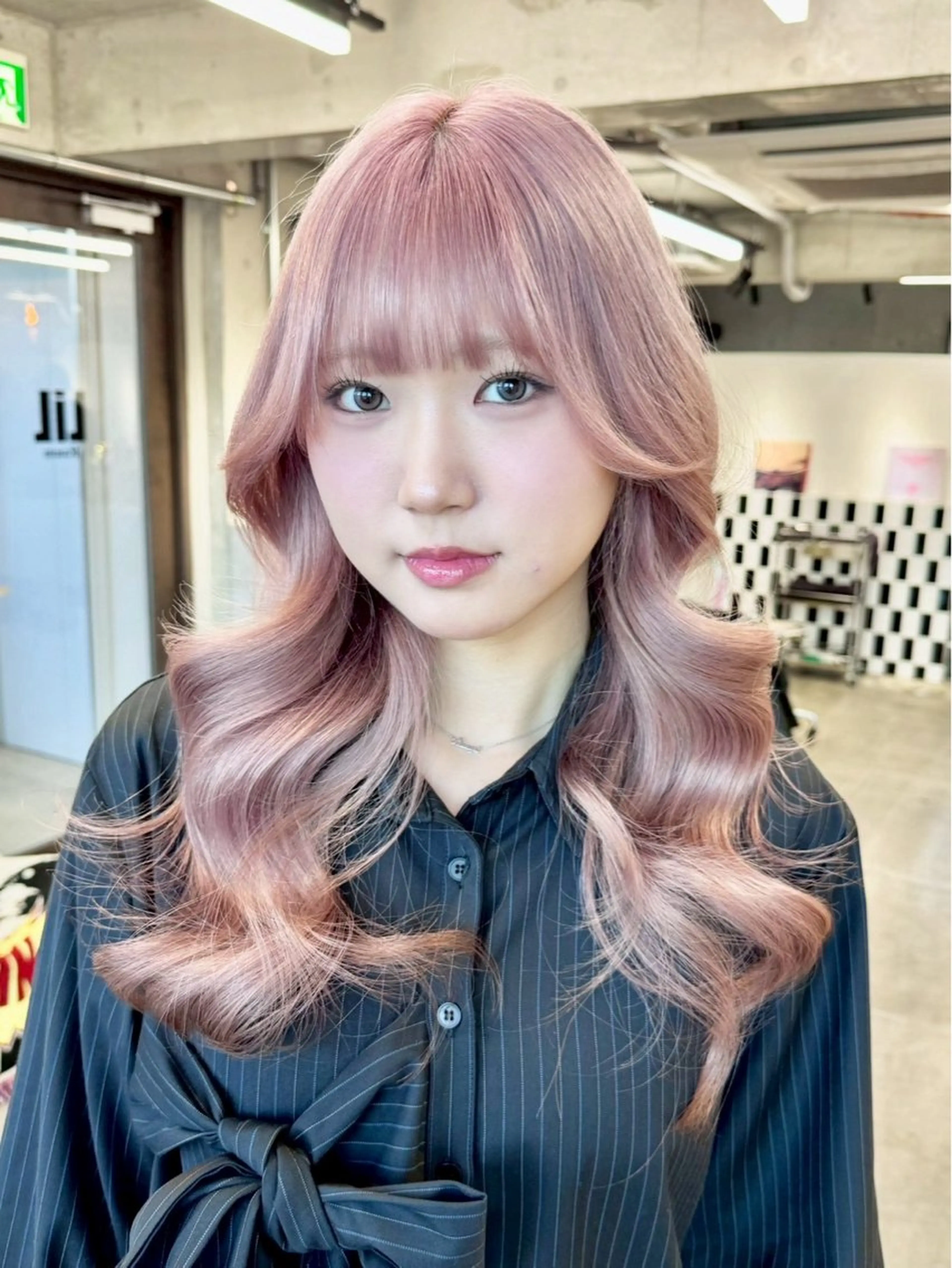 セミロング ☪️艶々ハイトーン coco🍀︎✨のヘアスタイル