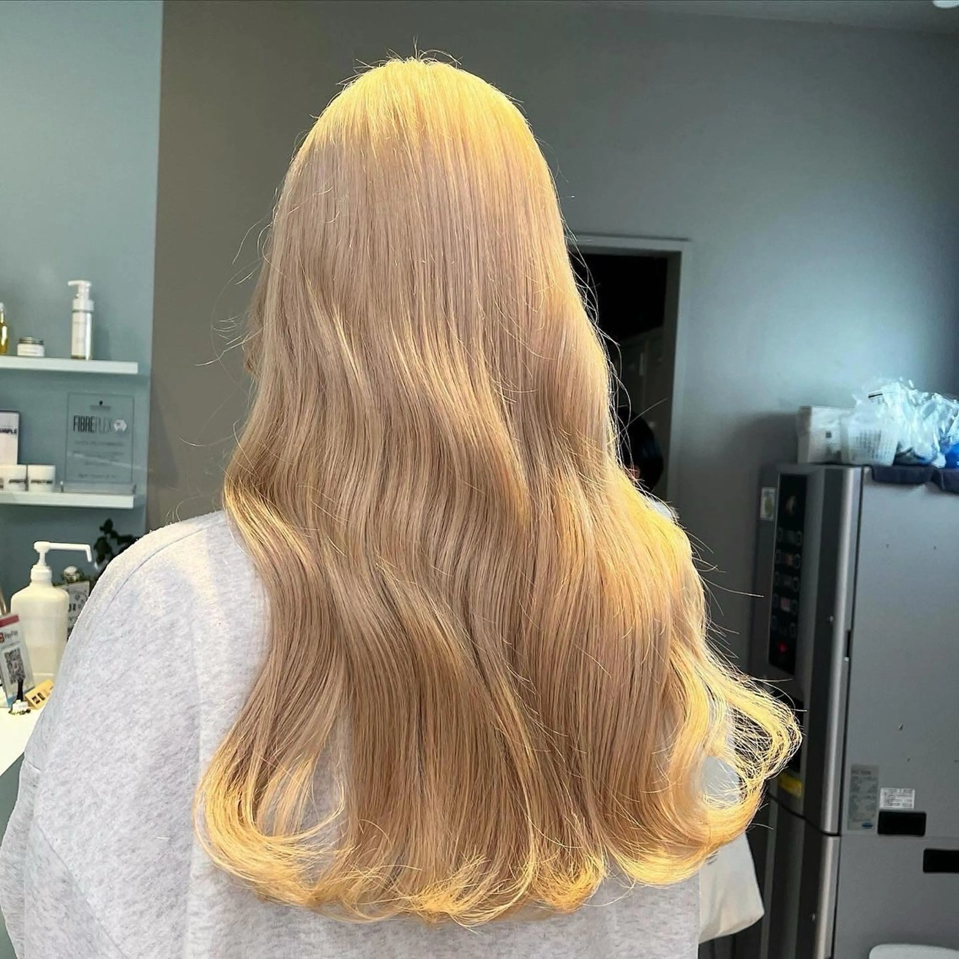 ロング カラー ヘアカラー トリートメント ブリーチカラー 🩵MIZUKIのヘアスタイル