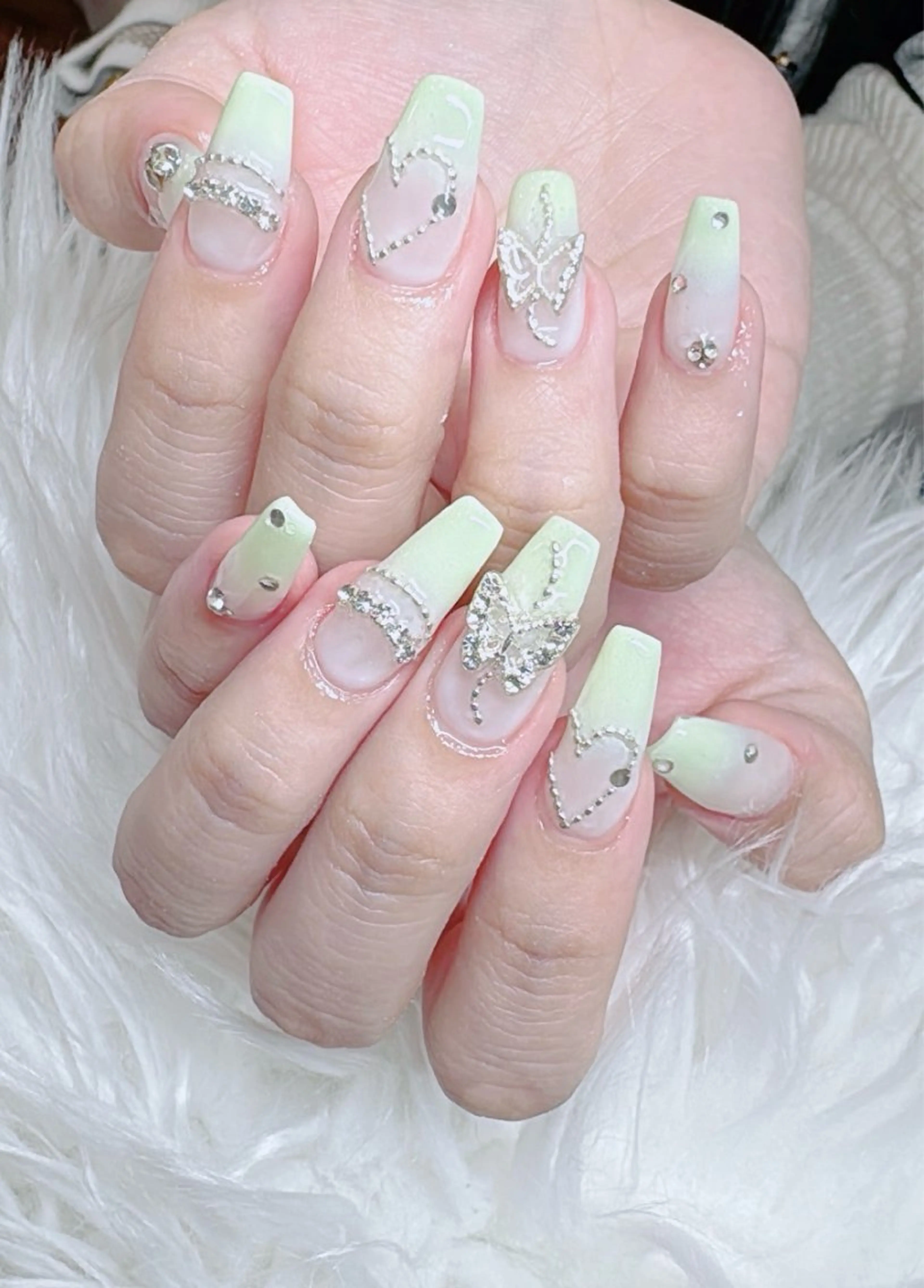 ネイル ハンドネイル ハンドケア Moon Nail ナナのネイルデザイン