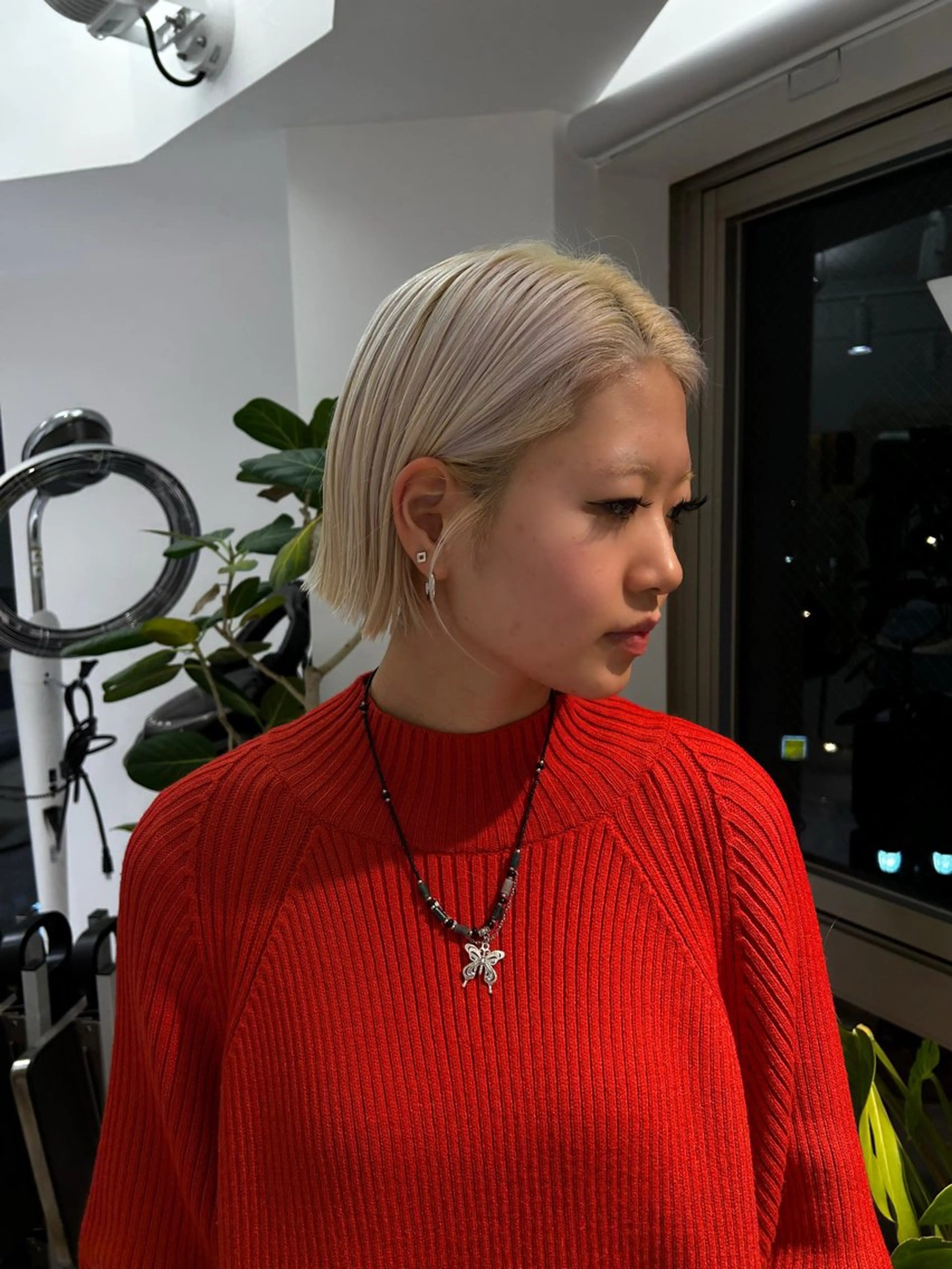 ショート カラー ハイトーン/レイヤー /瀬川琴音のヘアスタイル