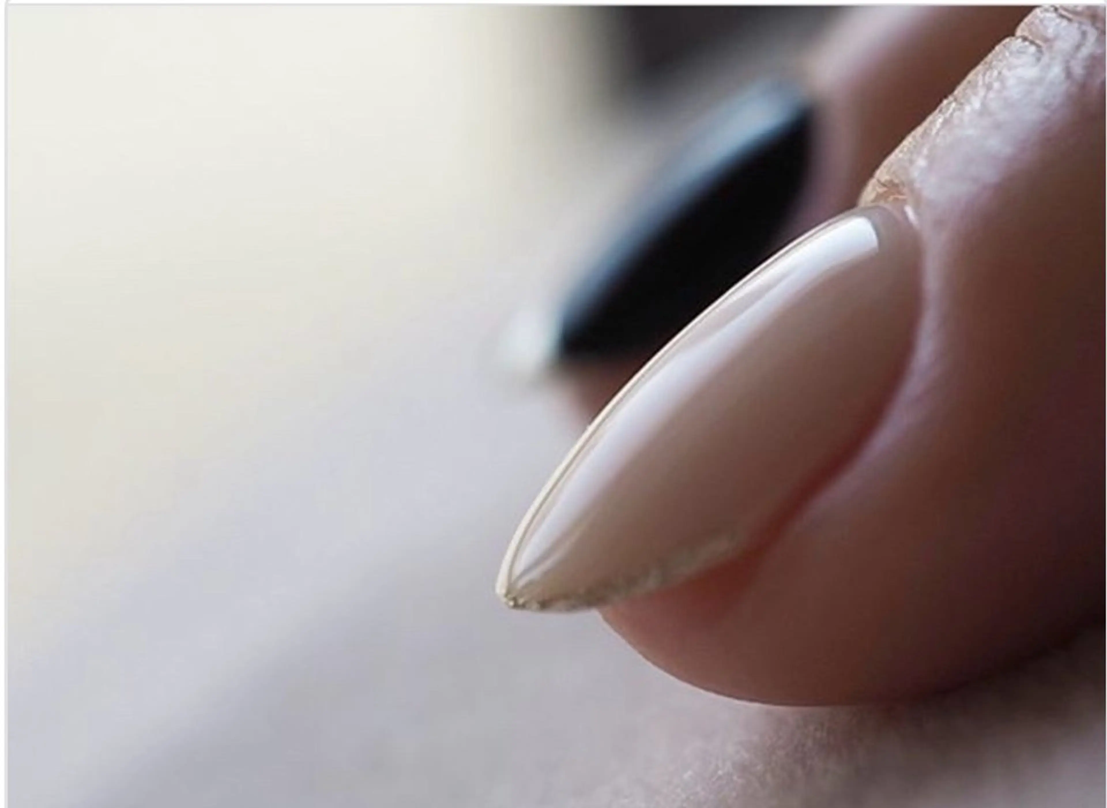 ミディアム ハンドネイル Bonheur 【ボヌール】のネイルデザイン