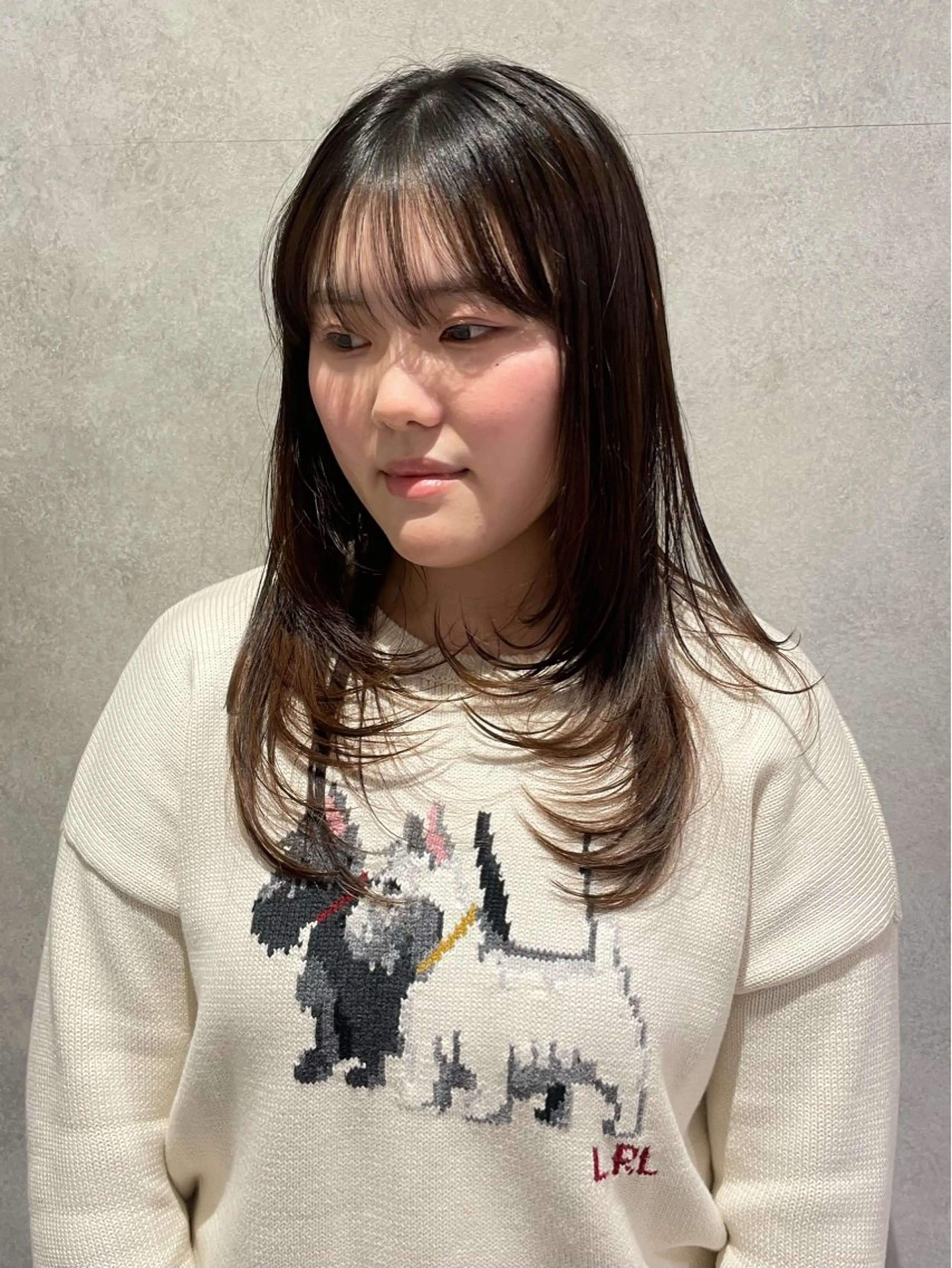 ロング yumemiレイヤー ‎✴︎ 透明感カラーのヘアスタイル