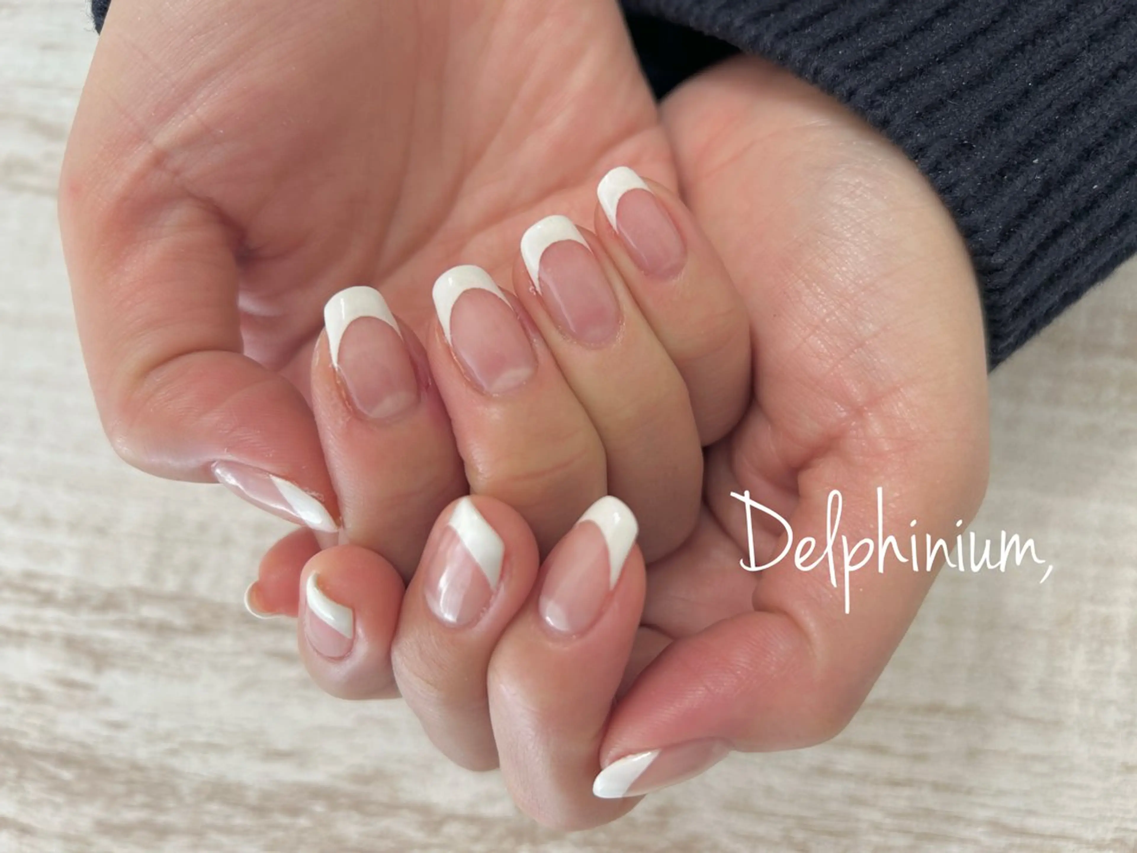 ネイル フレンチネイル オフィスネイル シンプルネイル ブライダルネイル ハンドネイル 岡本 友恵のネイルデザイン