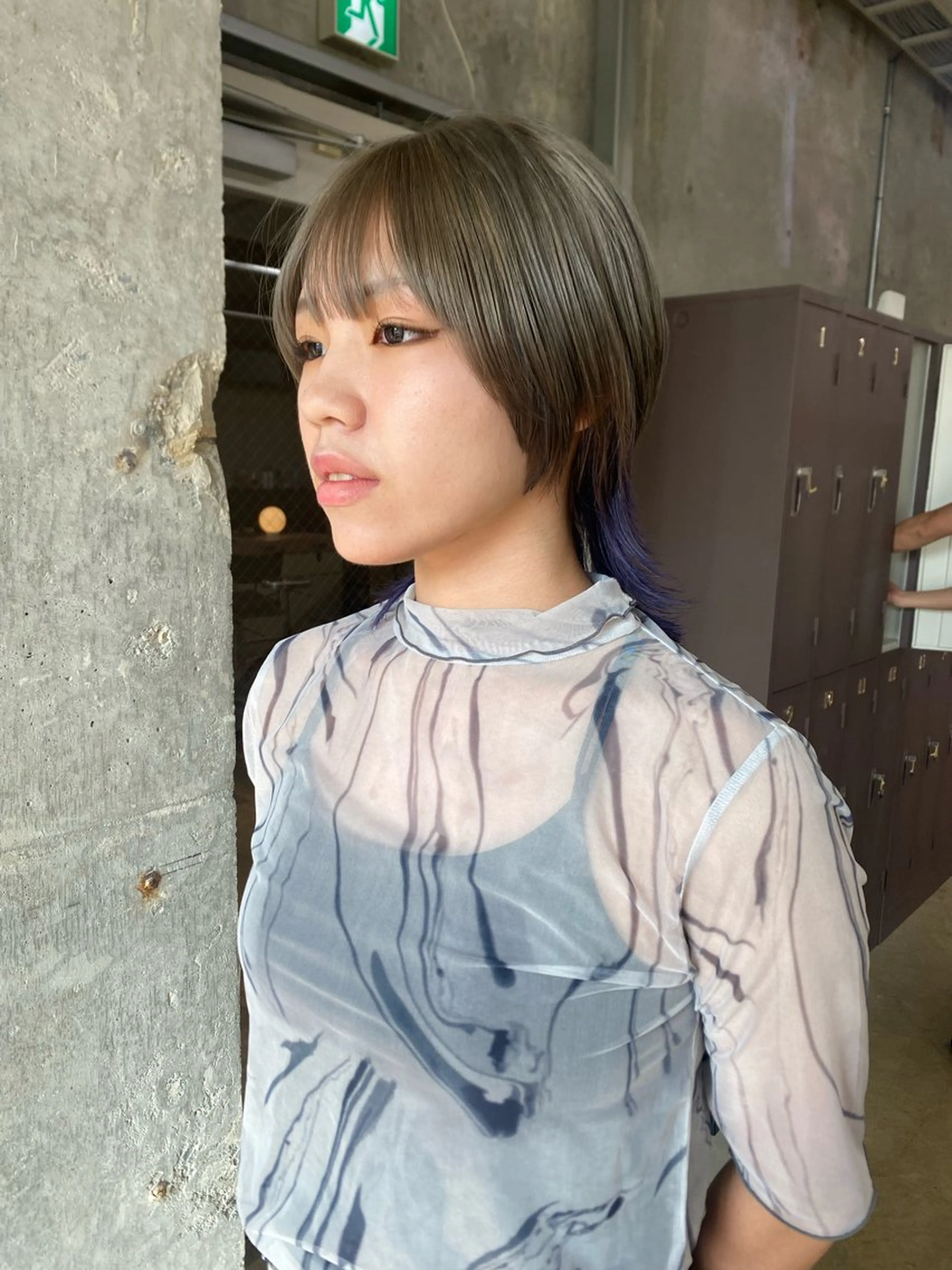 ミディアム カット ヘアカラー トリートメント 暖色カラー/オリーブ /ミニボブ/白柳美空のヘアスタイル