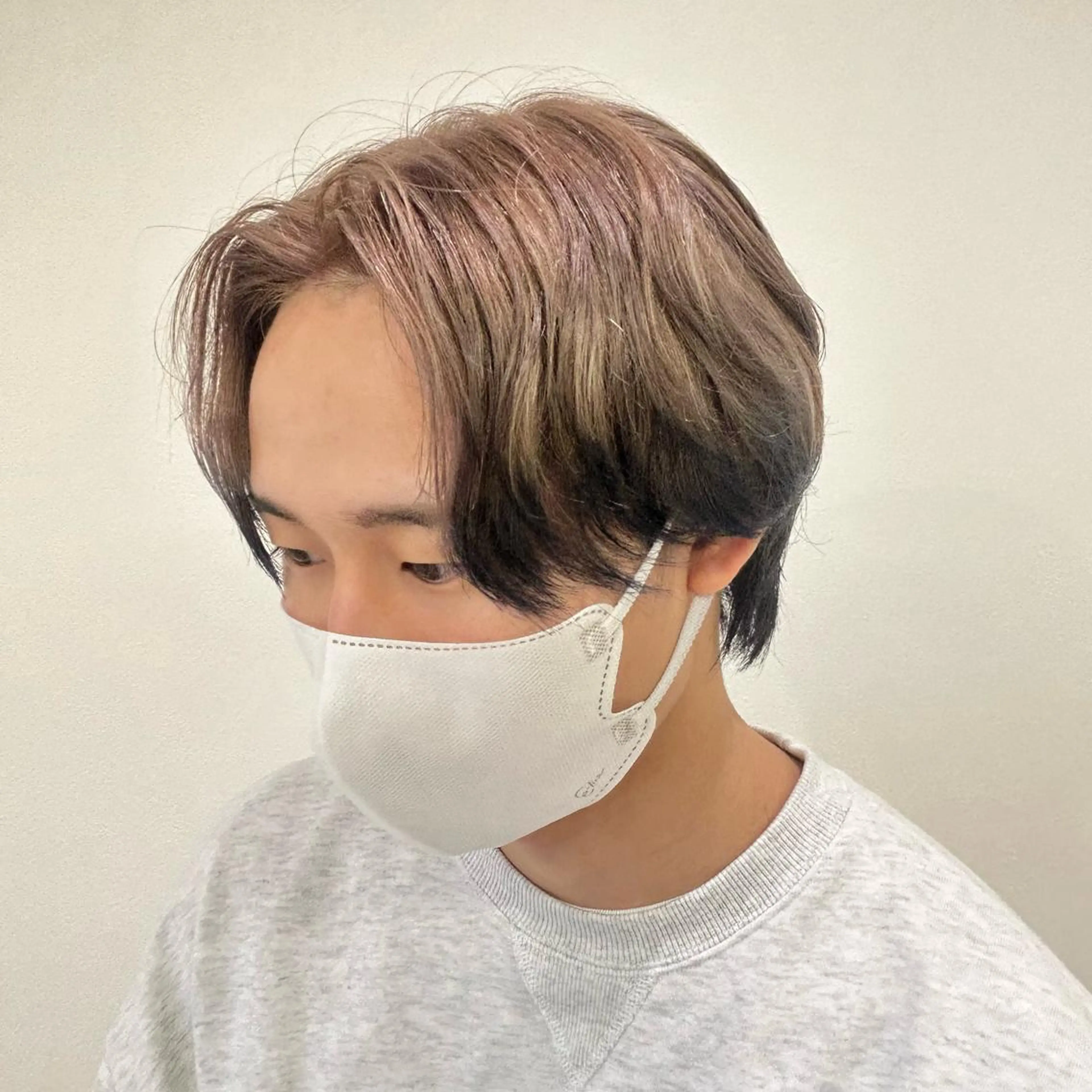 メンズ メンズ韓国風 韓国メンズ特化 パーマSatskiのヘアスタイル