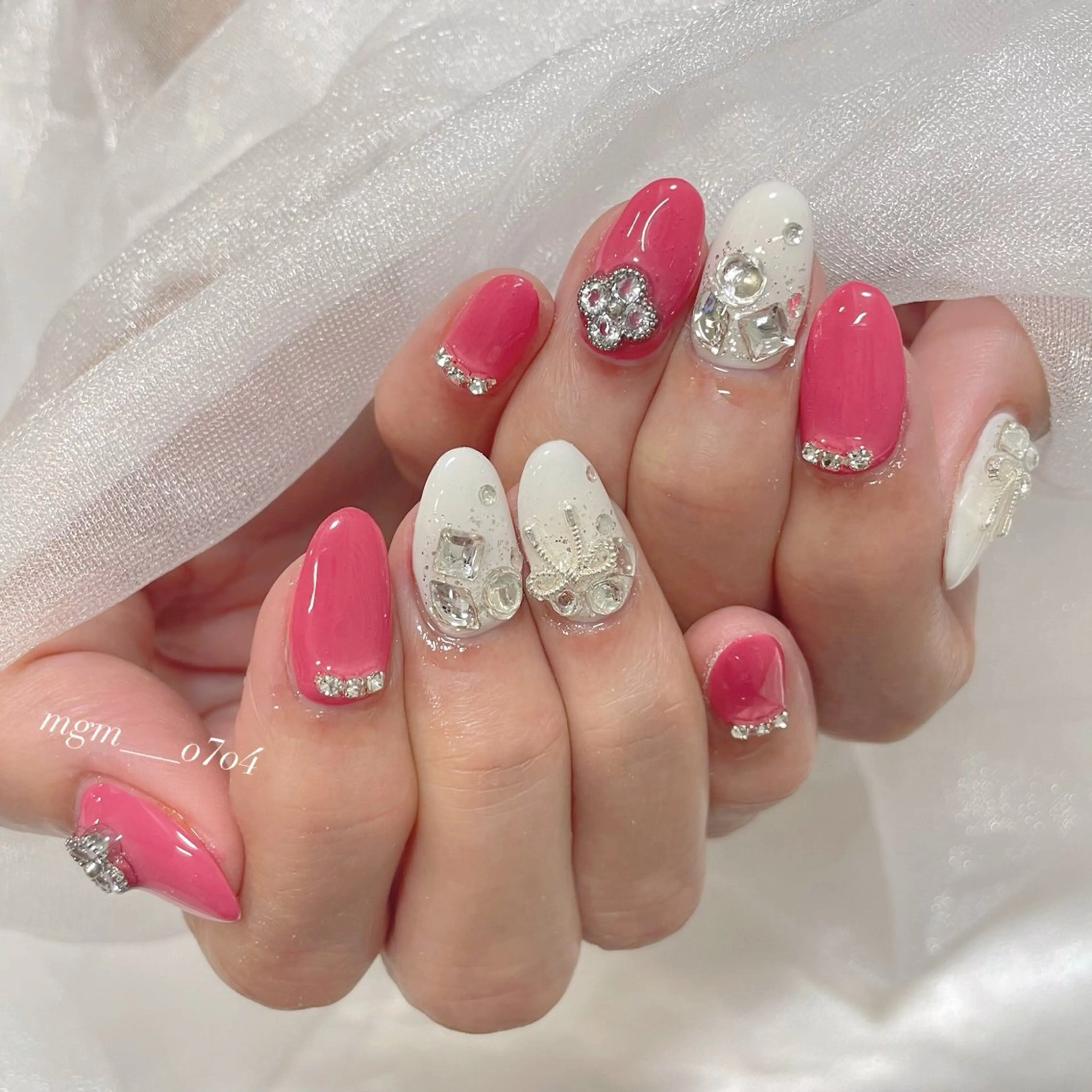 ネイル ハンドネイル ハンドケア MoON...❤︎ MeGuのネイルデザイン