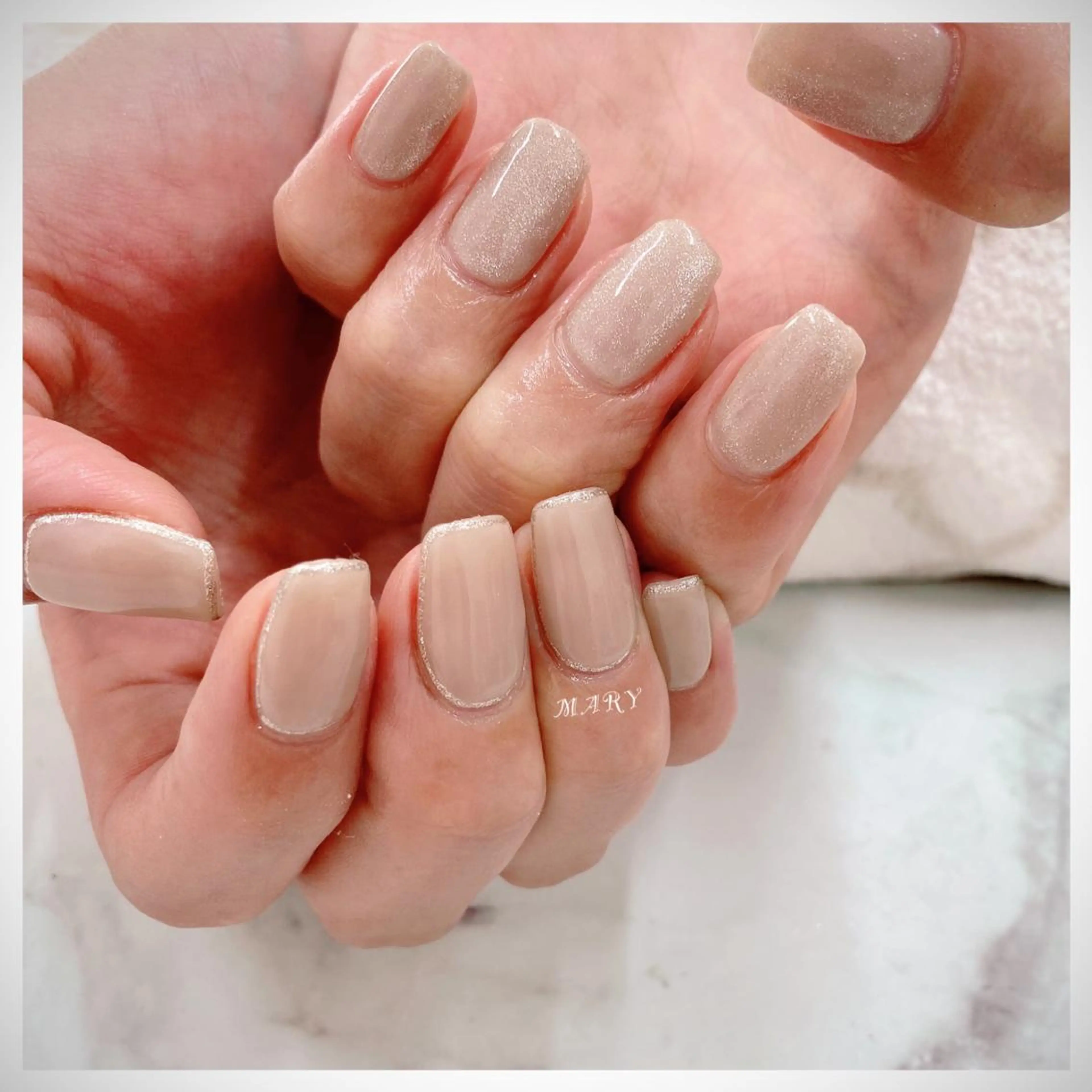ネイル ラメ(グリッター) マグネットネイル ニュアンスネイル ワンカラーネイル スクエアネイル ハンドネイル Mary nail .narumiのネイルデザイン