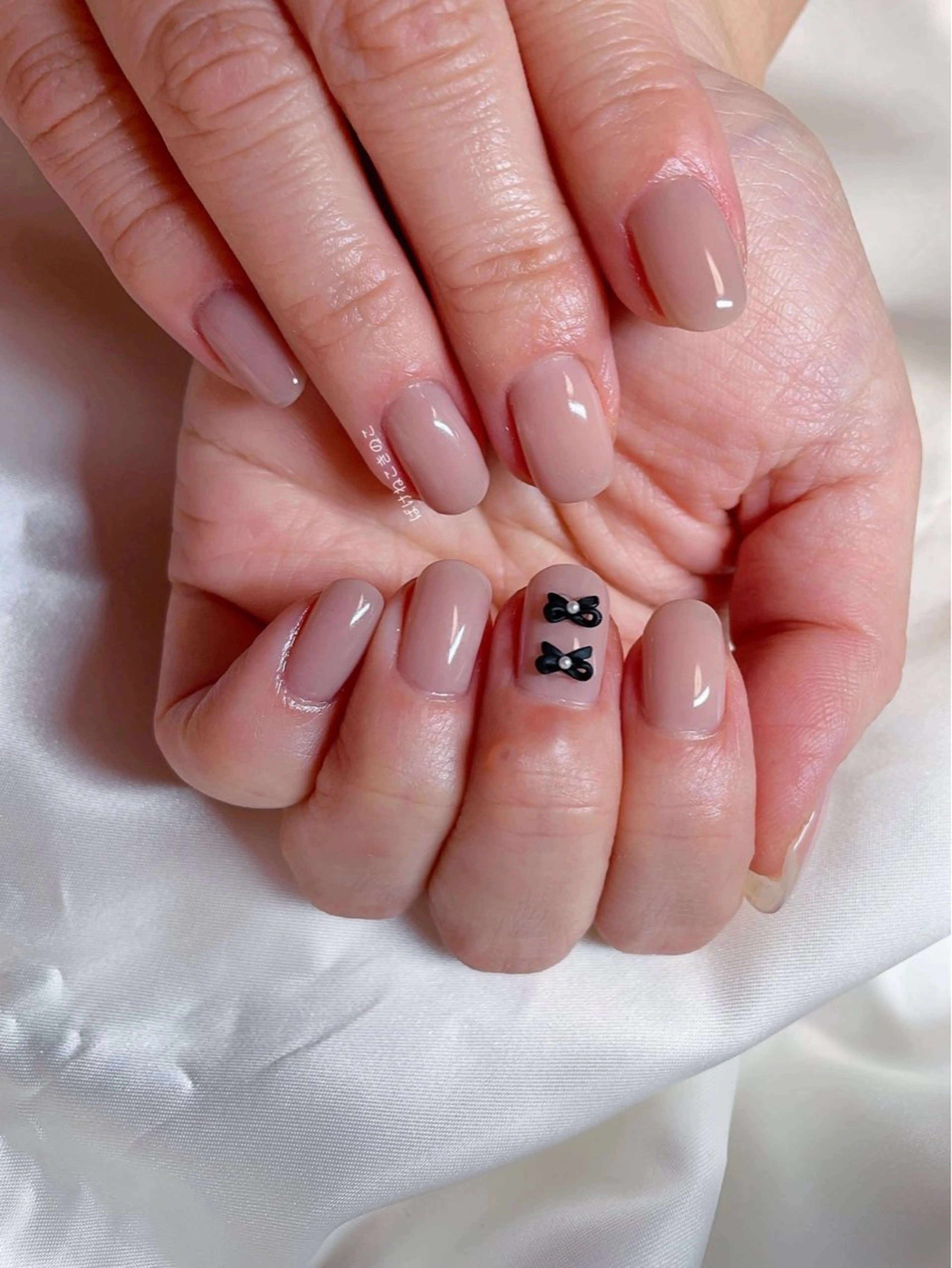 ネイル ワンカラーネイル リボン 後藤 ももえのネイルデザイン