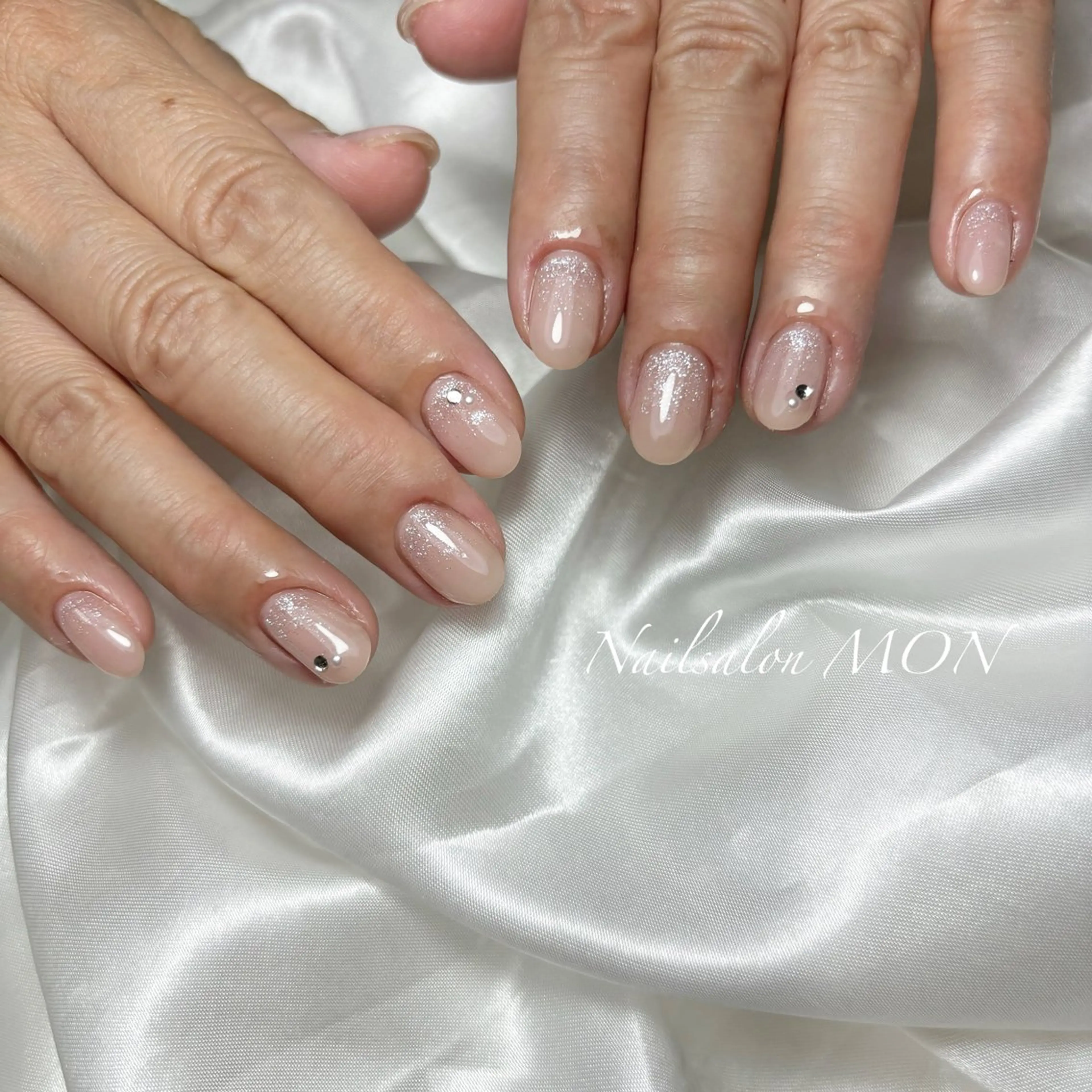 ネイル ラメ(グリッター) ストーンネイル ハンドネイル Nailsalon MONのネイルデザイン