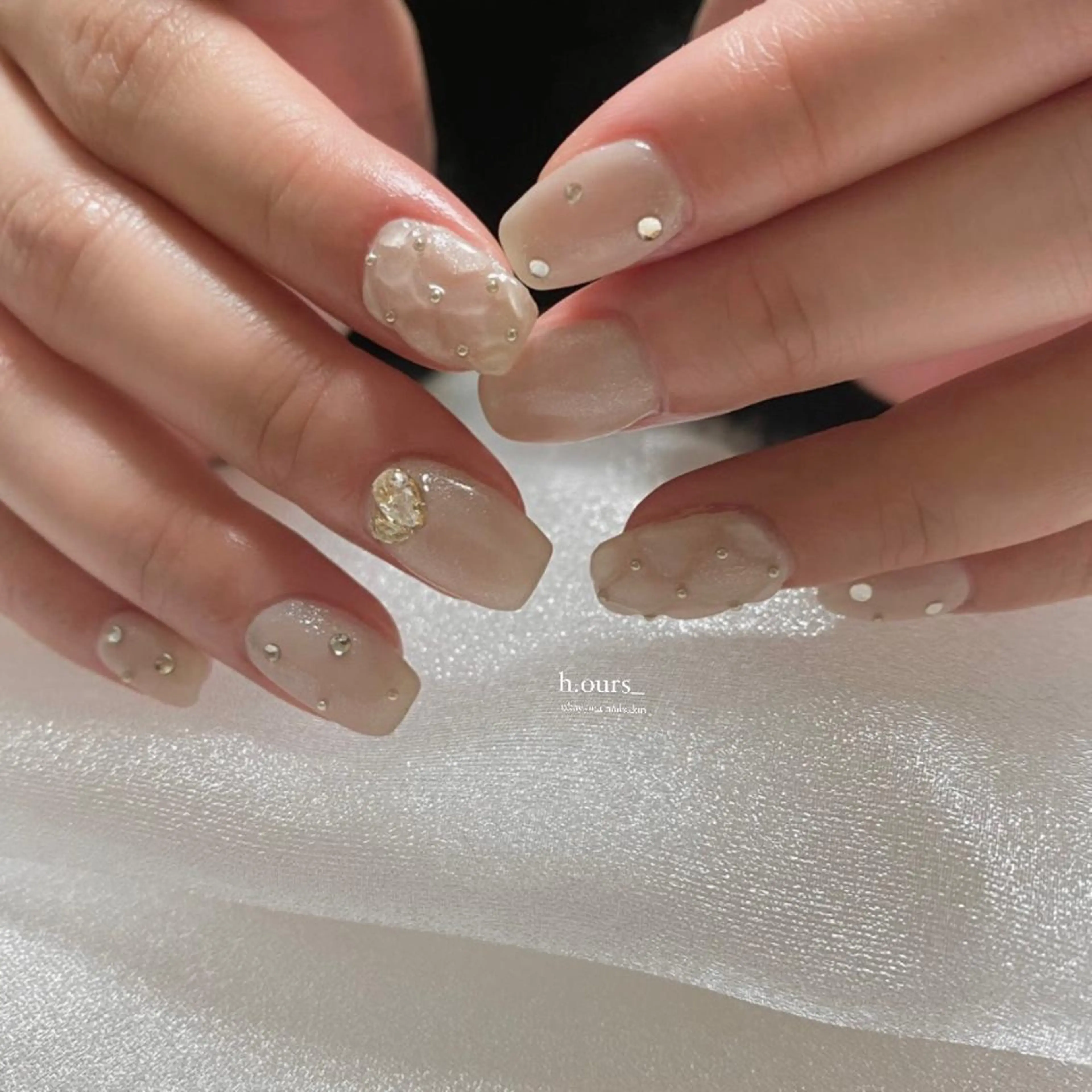 ネイル キラキラネイル 韓国ネイル ピンク h.ours _のネイルデザイン