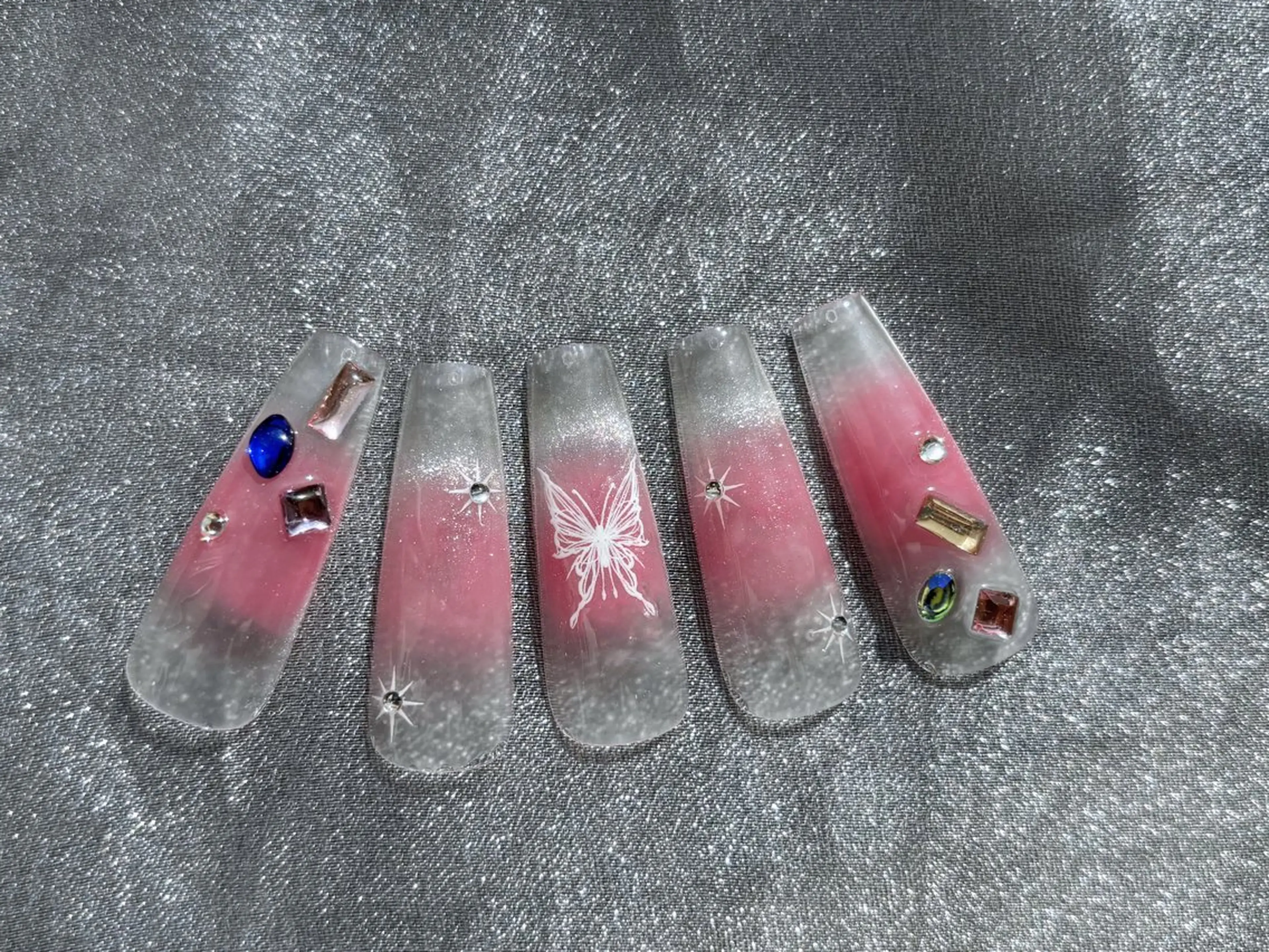 ネイル ハンドネイル H3 Nail Tsuki🦋💙のネイルデザイン
