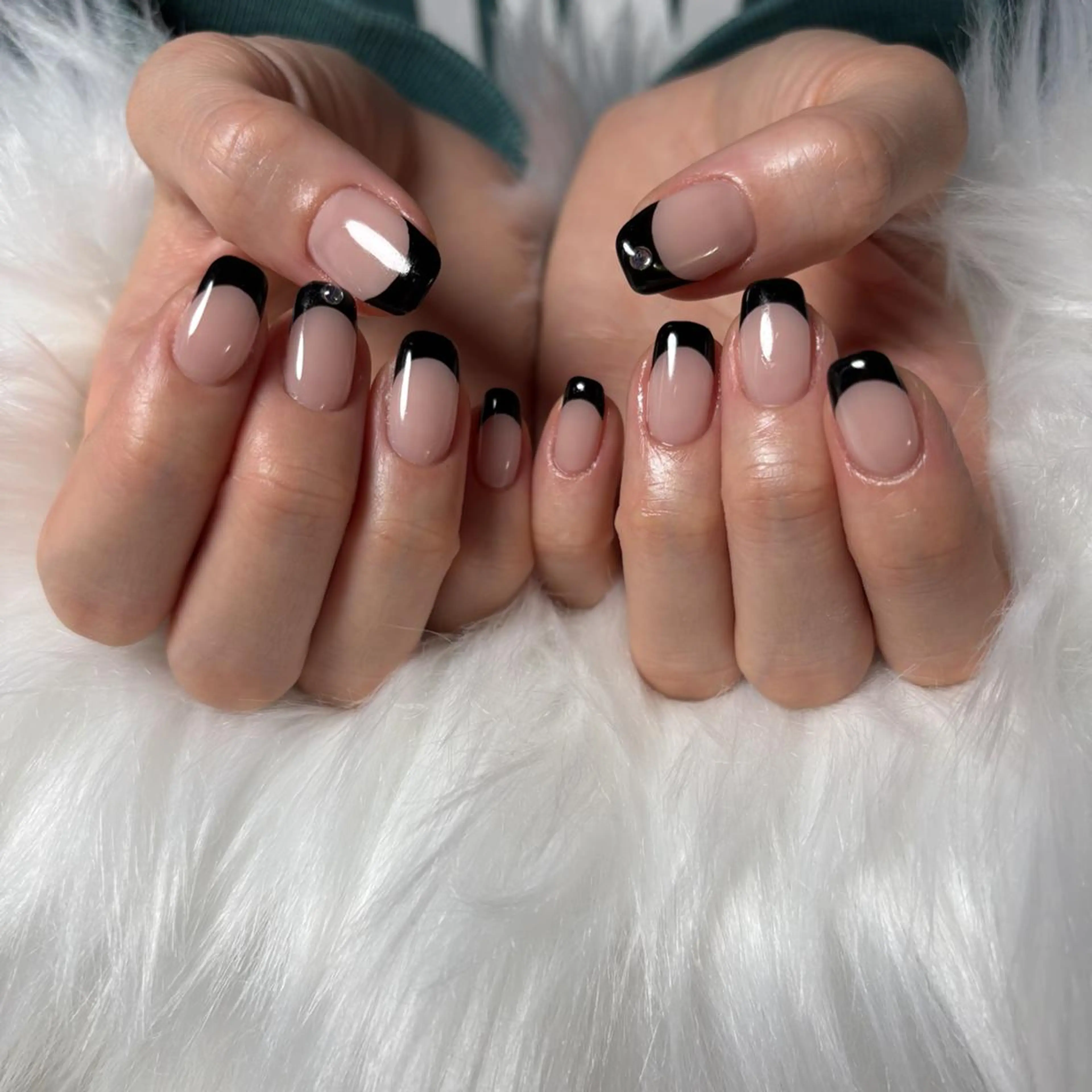 ネイル フレンチネイル ハンドネイル nail salon Libertyのネイルデザイン