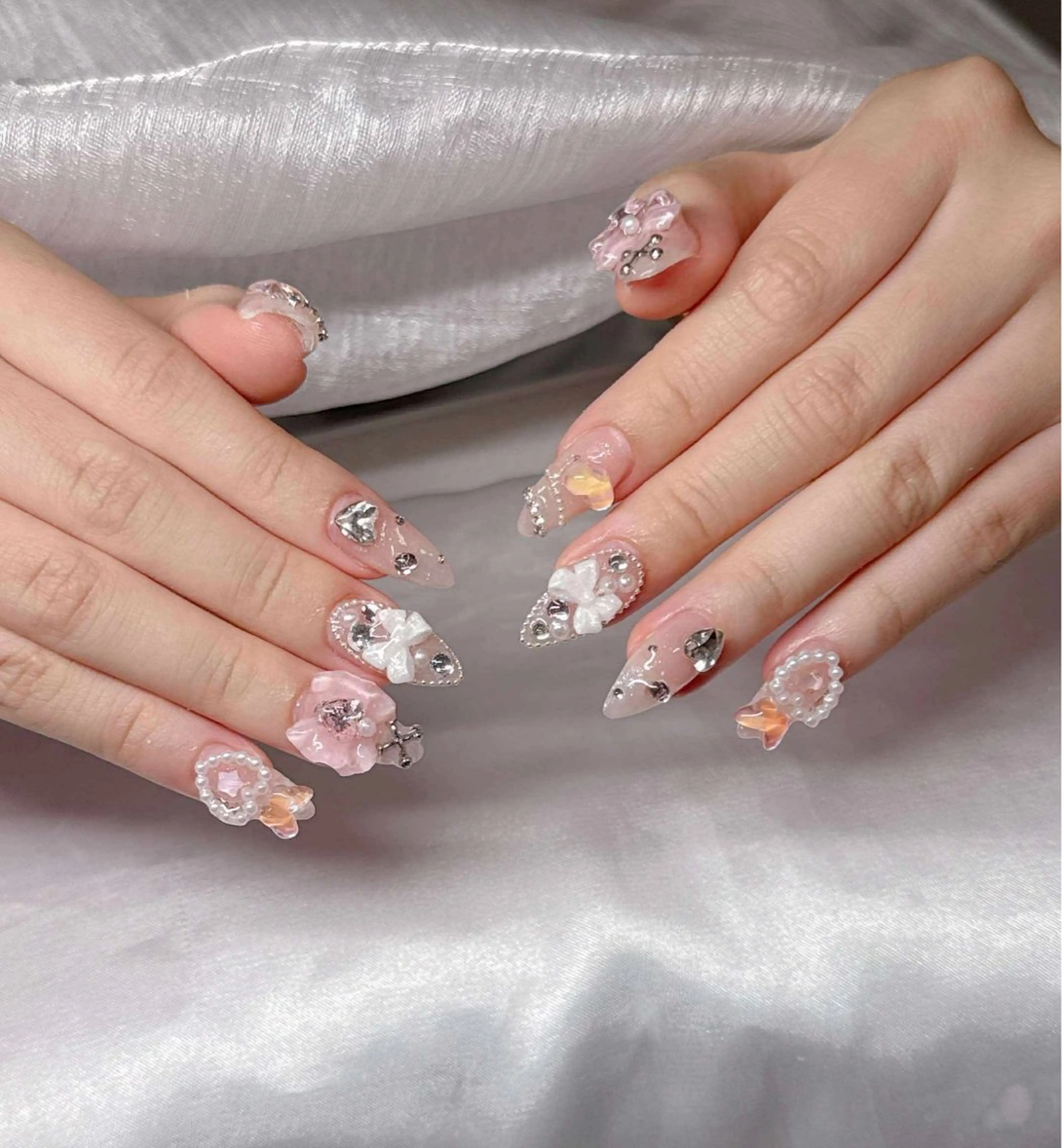 ネイル ハンドネイル Lee Nailsのネイルデザイン