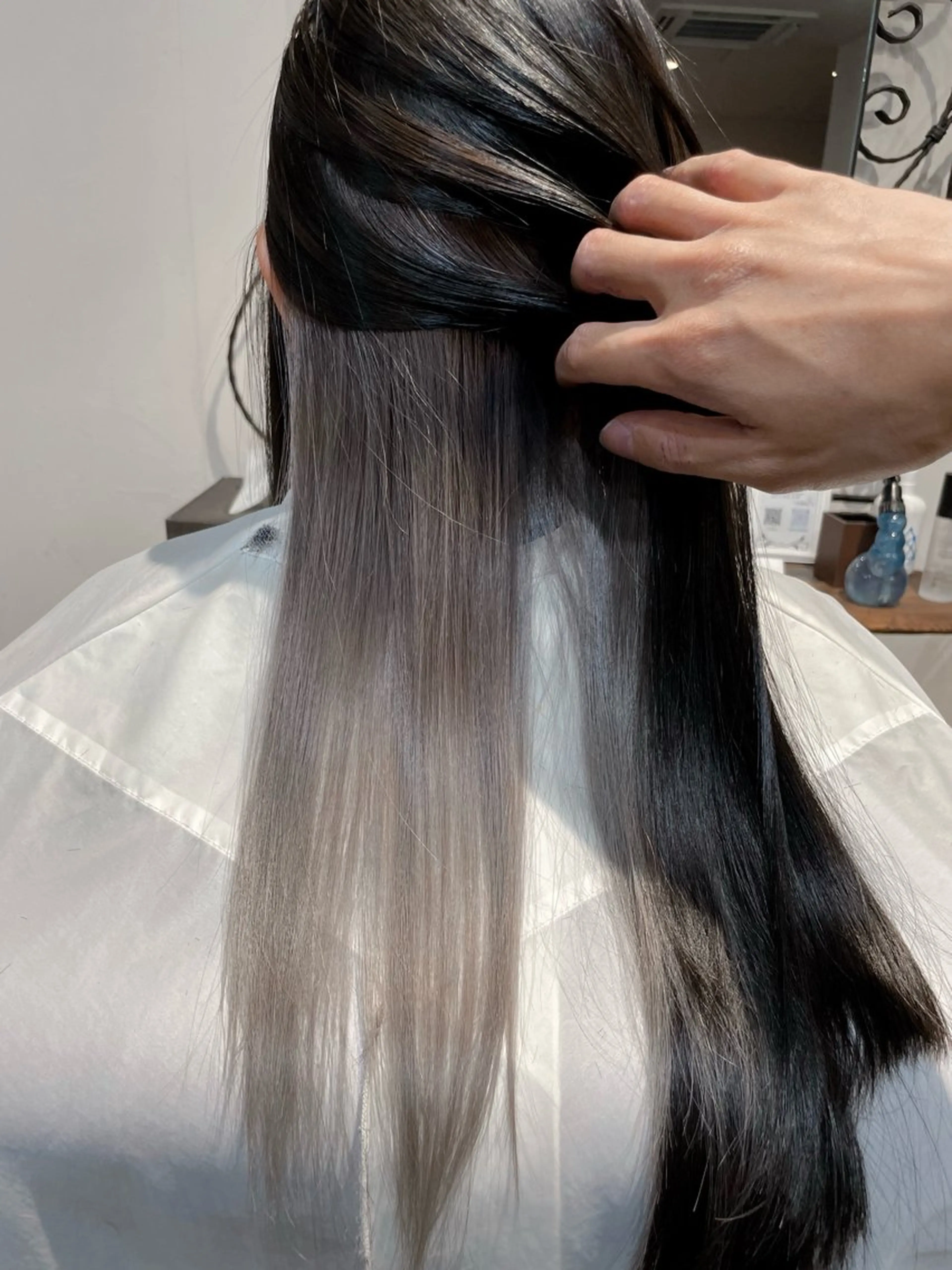 ロング ヘアカラー 下林 雅明のヘアスタイル