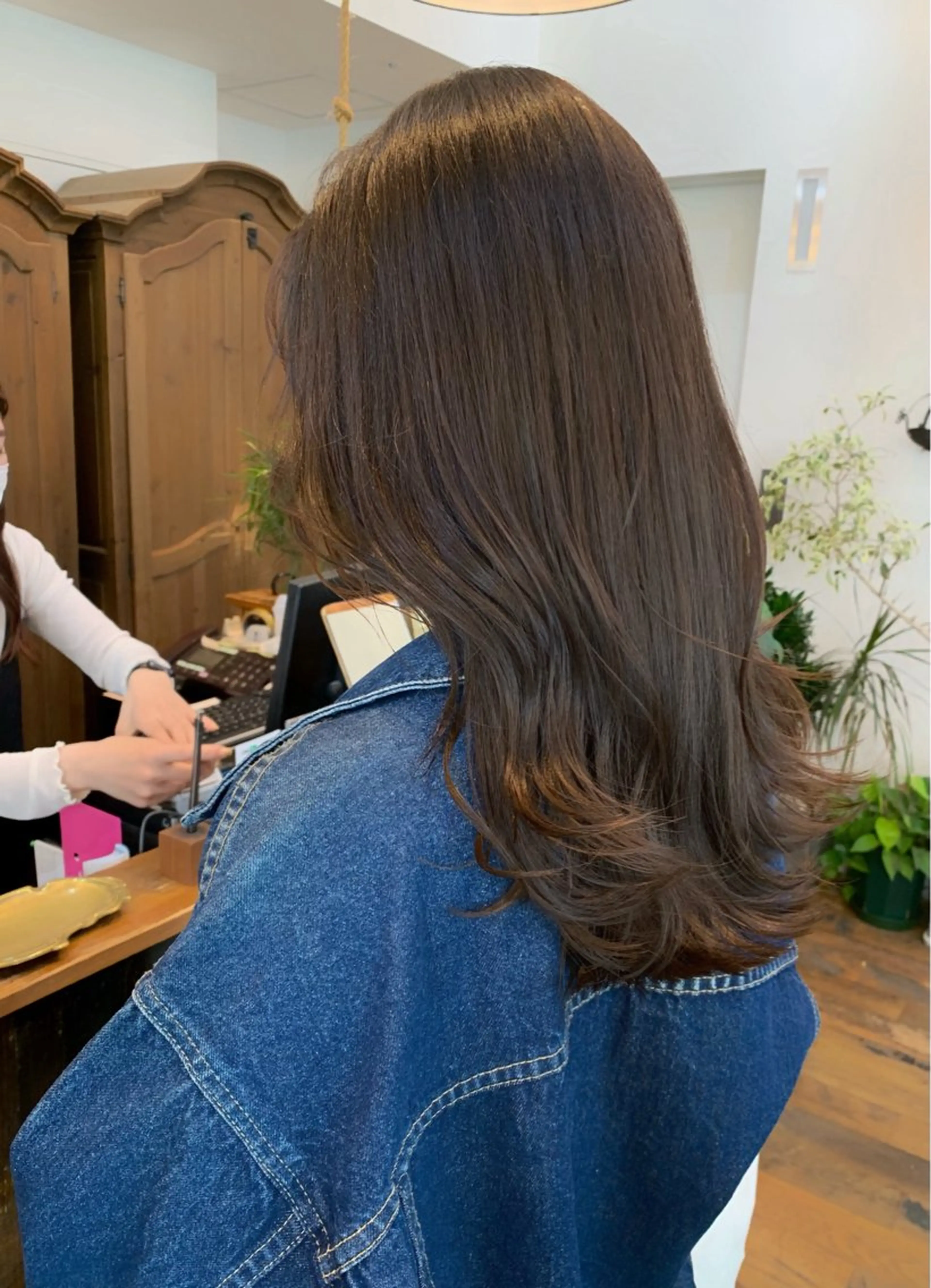 ロング カラー ブラウンカラー レイヤーカット 川口開世 short cutのヘアスタイル