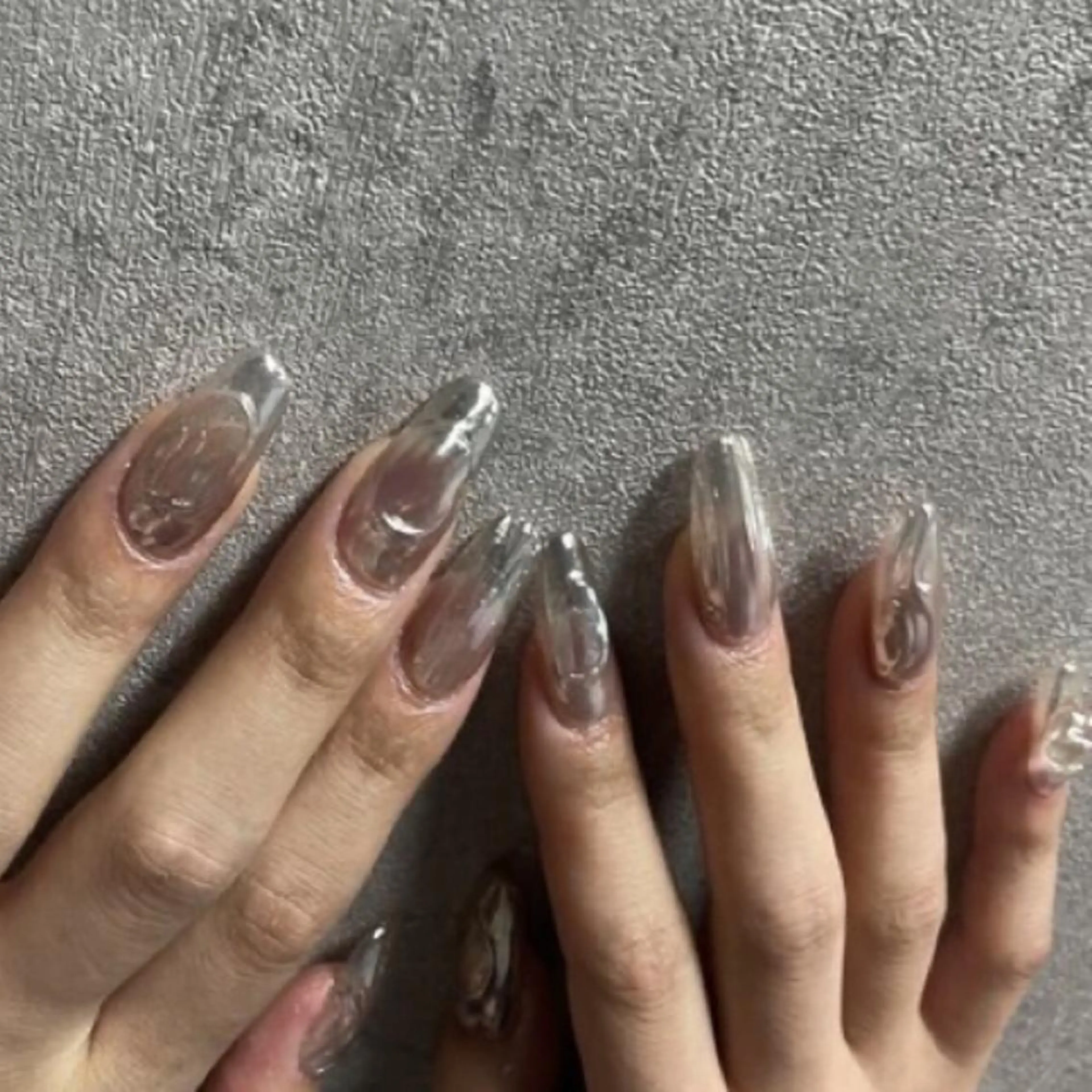 ネイル nailstudio eviz新宿店のネイルデザイン