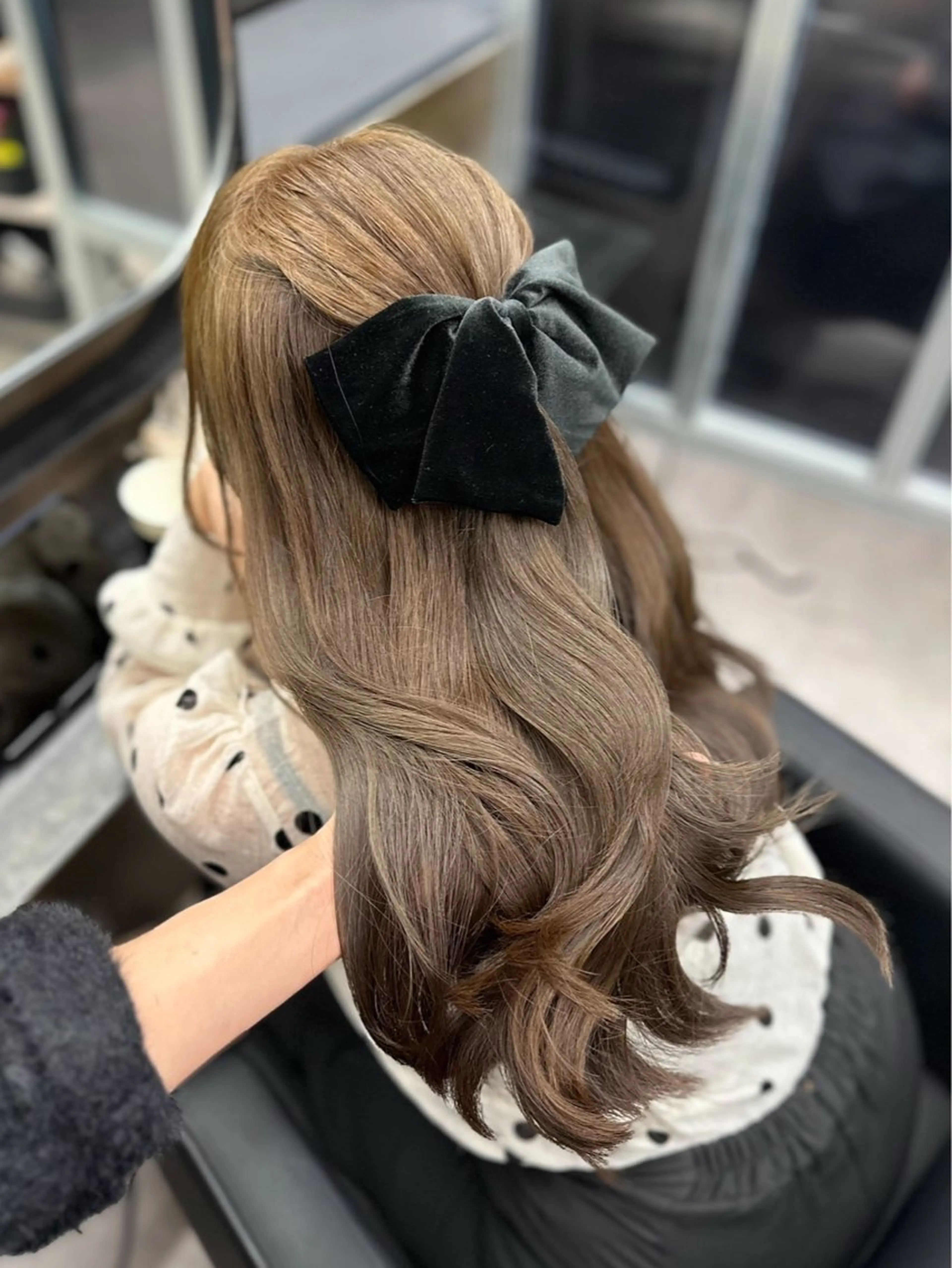 ロング カラー ブリーチ 透明感カラー ダブルカラー ブリーチなしカラー ヘアカラー 新宿⌇韓国風ヘア ⌇透明感カラーのヘアスタイル