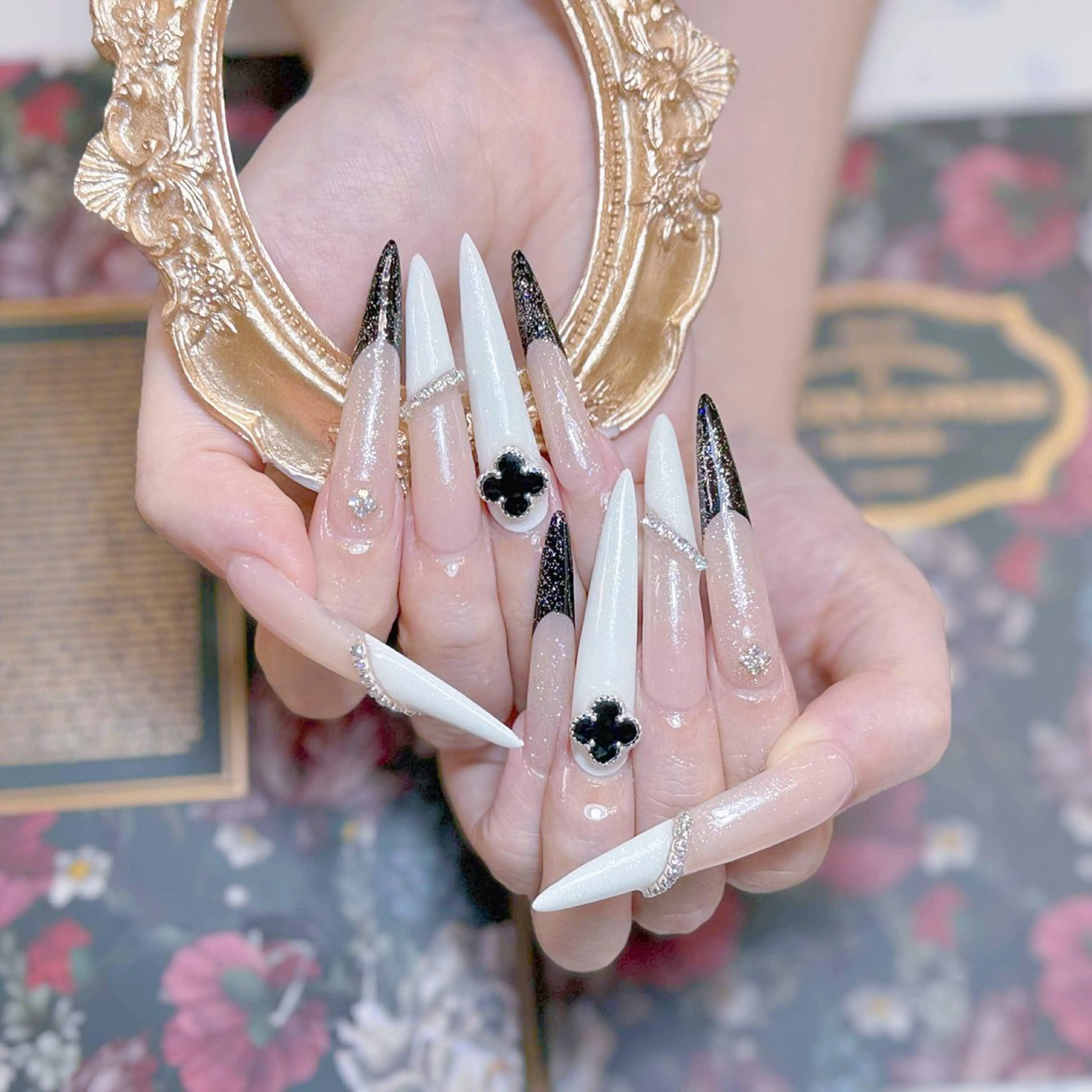 ネイル ハンドネイル ANH NAIL ゴテゴテ専門店💎のネイルデザイン