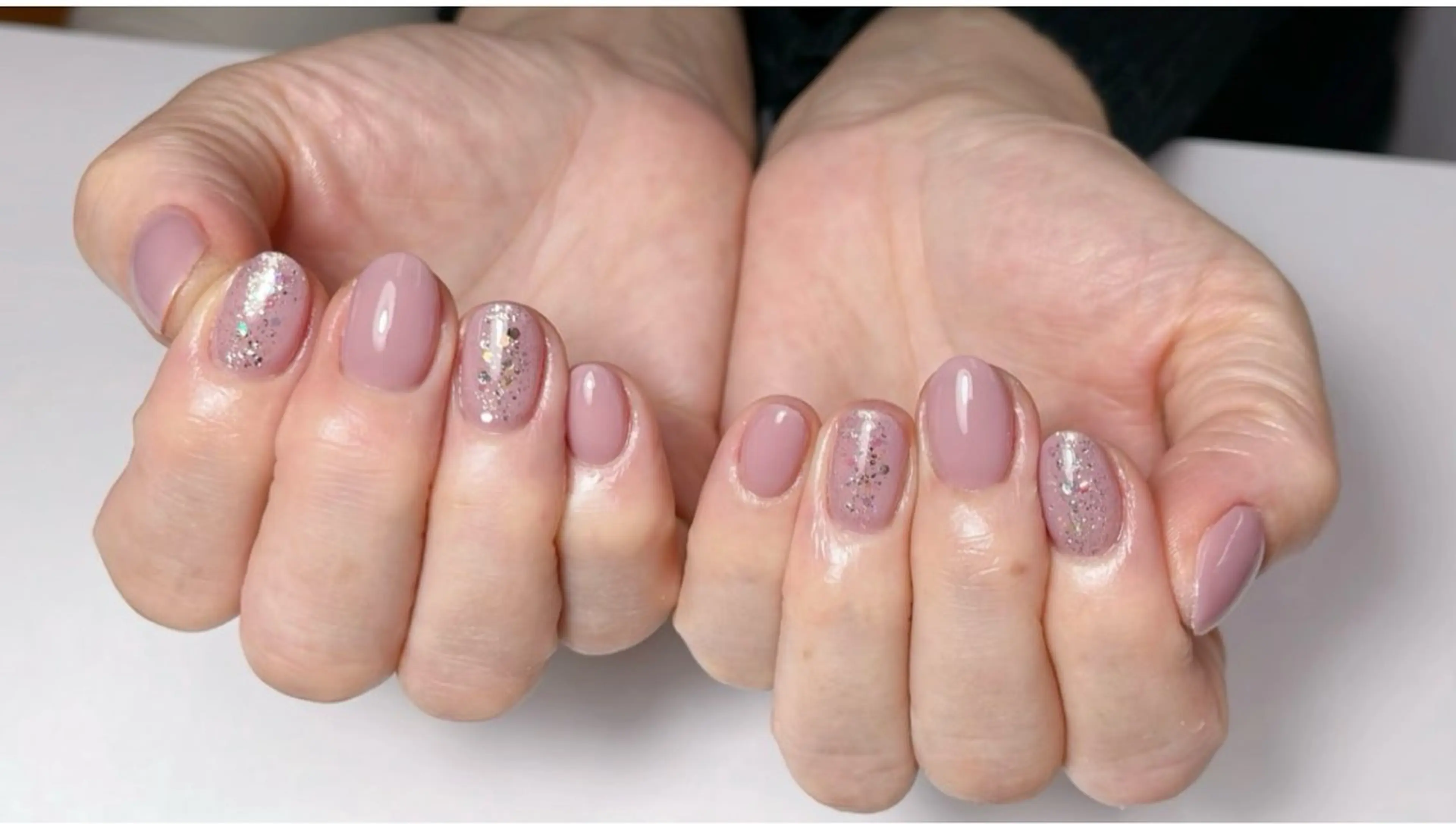 ネイル ホログラムネイル ラメ(グリッター) ワンカラーネイル nail room anのネイルデザイン