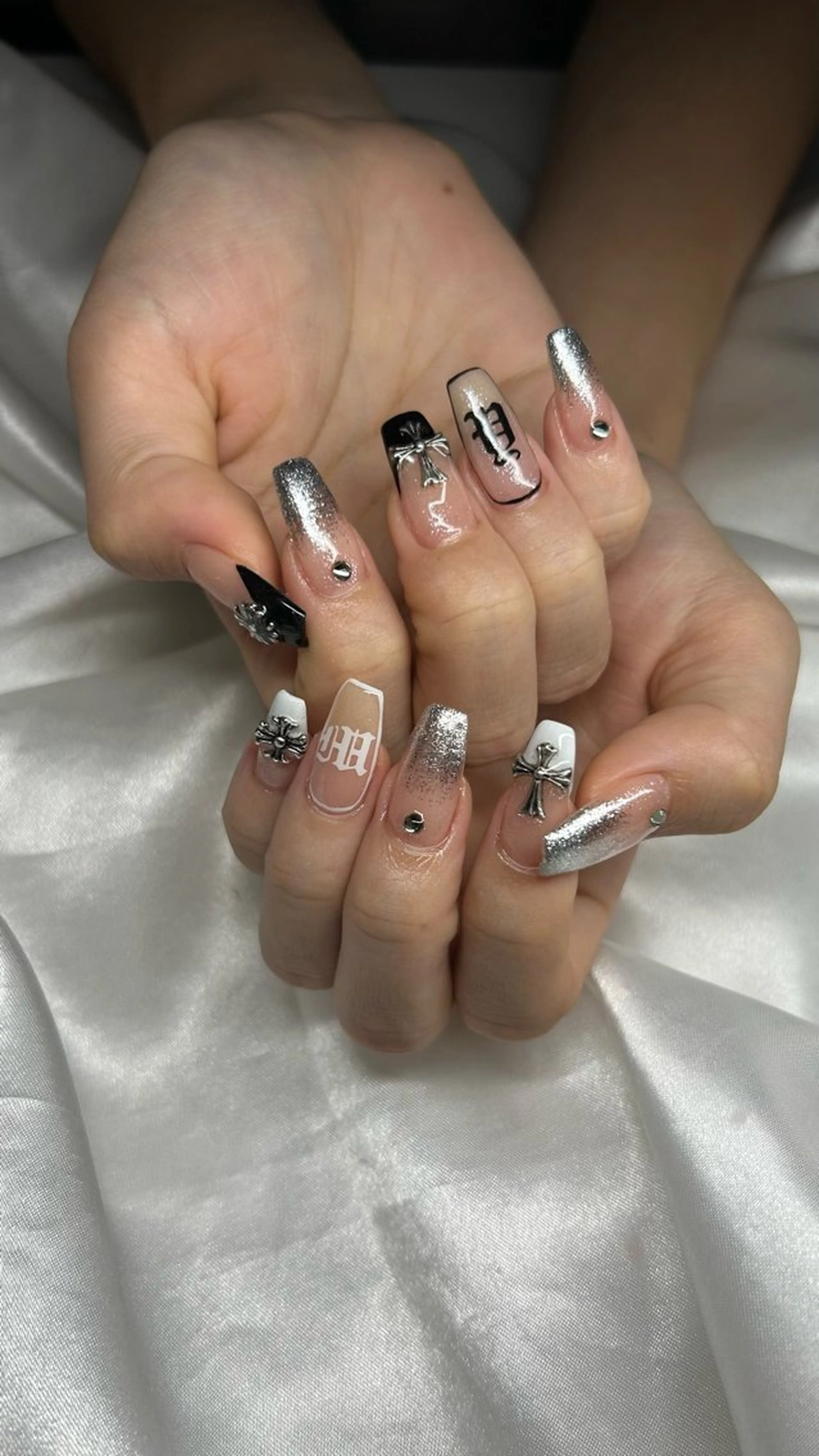 ネイル ハンドネイル Yudia 🫧Kyokaのネイルデザイン