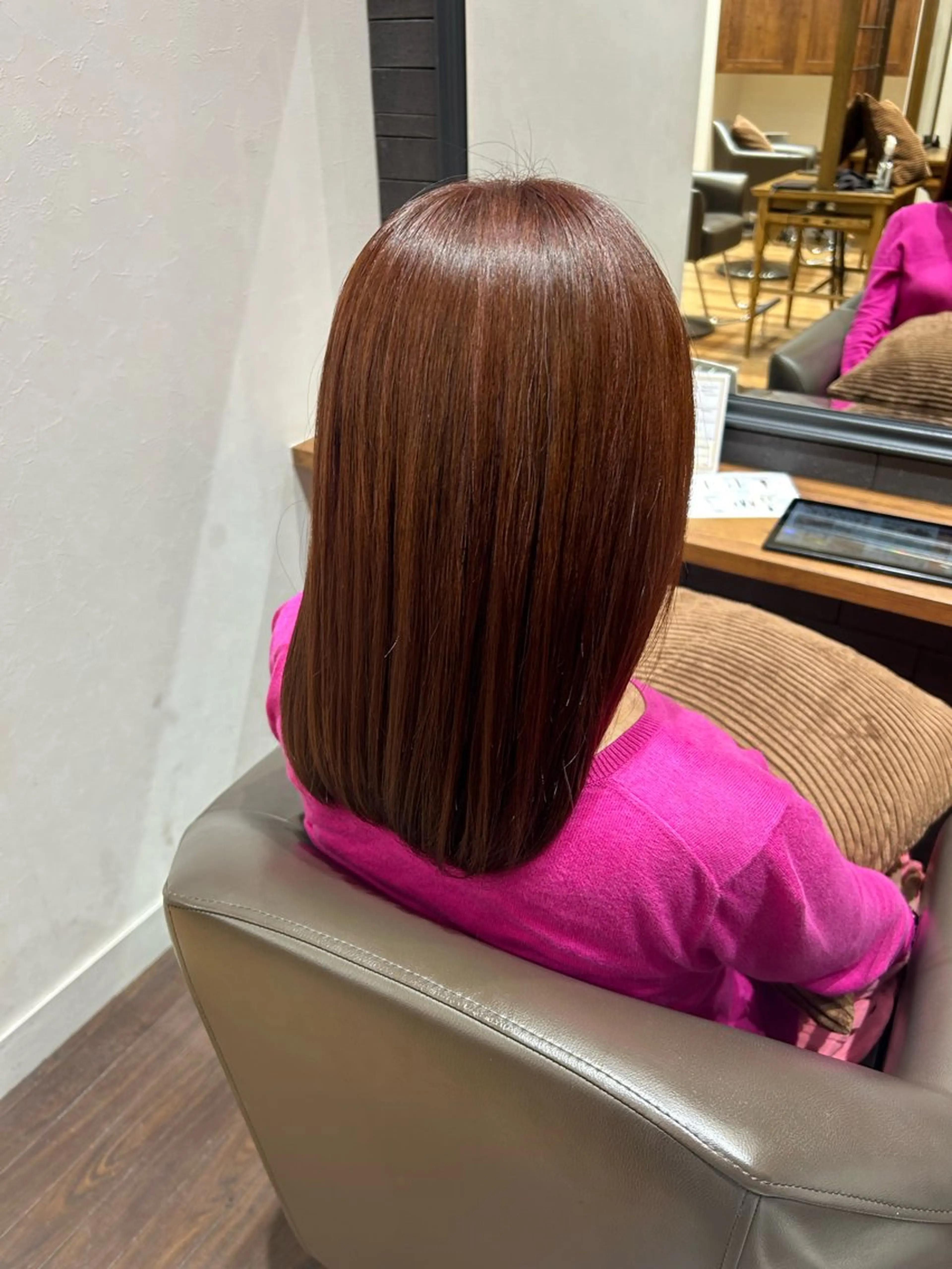 ミディアム カラー 林 玲美のヘアスタイル