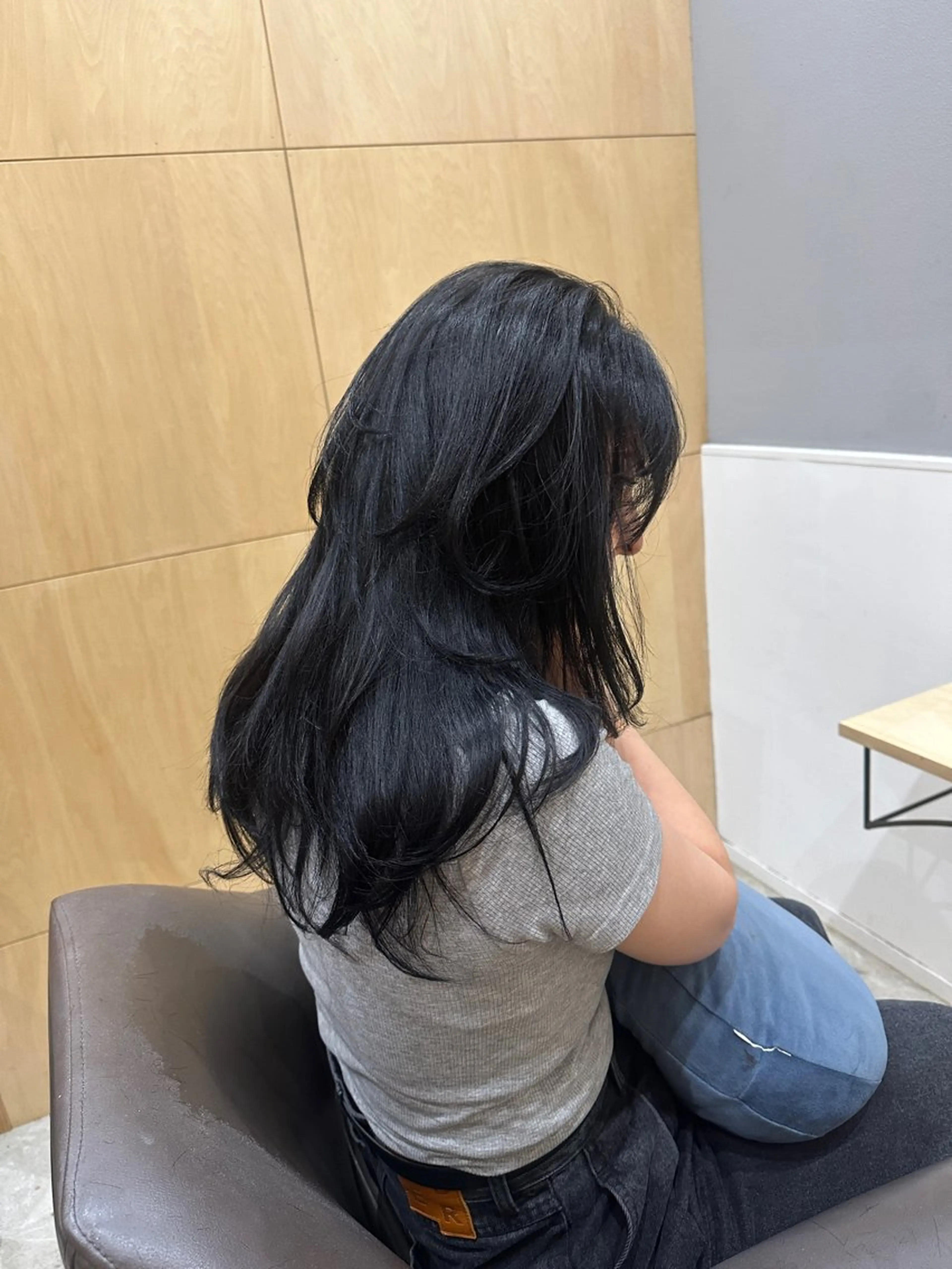 ミディアム カット ヘアカラー トリートメント miloc MOMOKAのヘアスタイル